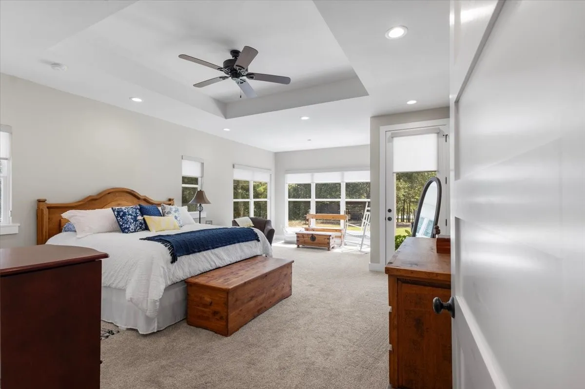 Single Family Residence For Sale in Upshur County , 251 Pintail Place, Gilmer, Texas 75645, 5 Bedroom, 4 Bathroom, 3 Garage spaces, 4,338 Sqft, built in 2018, Price $1,100,000, mls#21365090, Real Estate Agent in Gilmer, Homes For Sale in Upshur county, Homes For Sale in Gilmer, Realtor in Gilmer Texas, Real Estate Brokerage Independent Realty Texas, Luminita Cordes Realtor