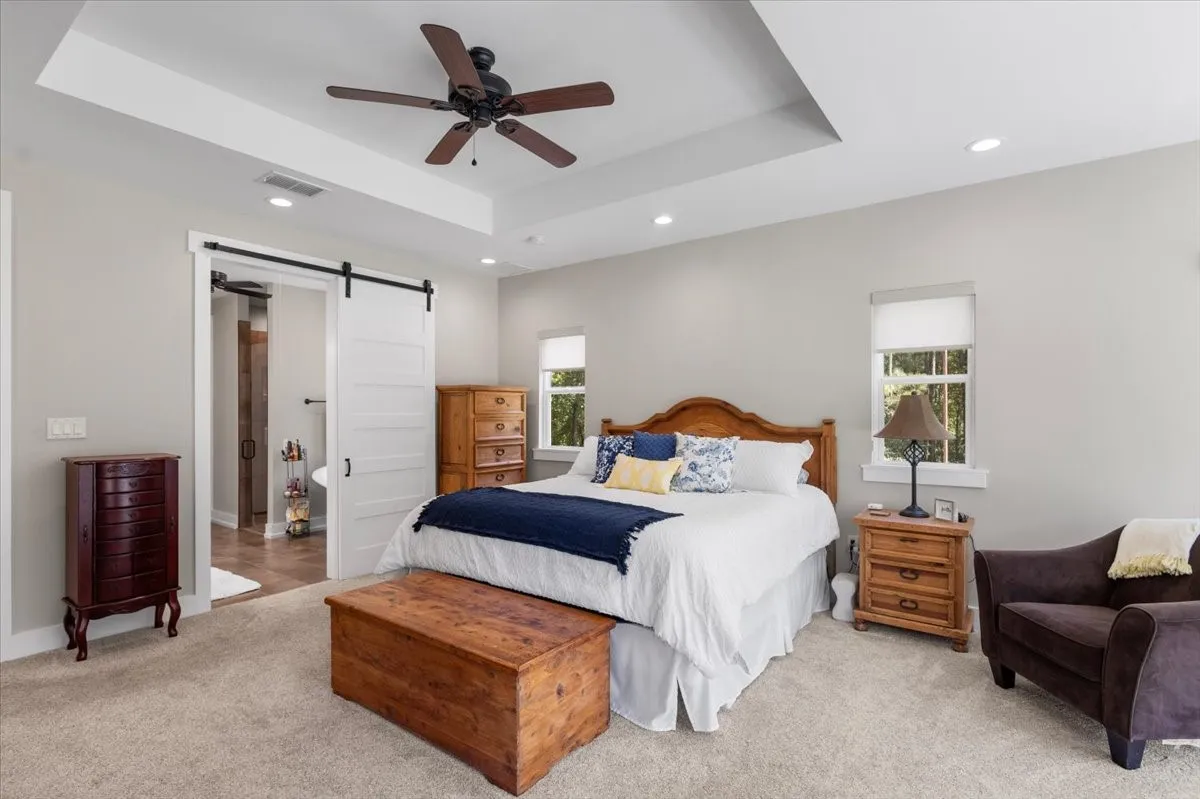 Single Family Residence For Sale in Upshur County , 251 Pintail Place, Gilmer, Texas 75645, 5 Bedroom, 4 Bathroom, 3 Garage spaces, 4,338 Sqft, built in 2018, Price $1,100,000, mls#21365090, Real Estate Agent in Gilmer, Homes For Sale in Upshur county, Homes For Sale in Gilmer, Realtor in Gilmer Texas, Real Estate Brokerage Independent Realty Texas, Luminita Cordes Realtor