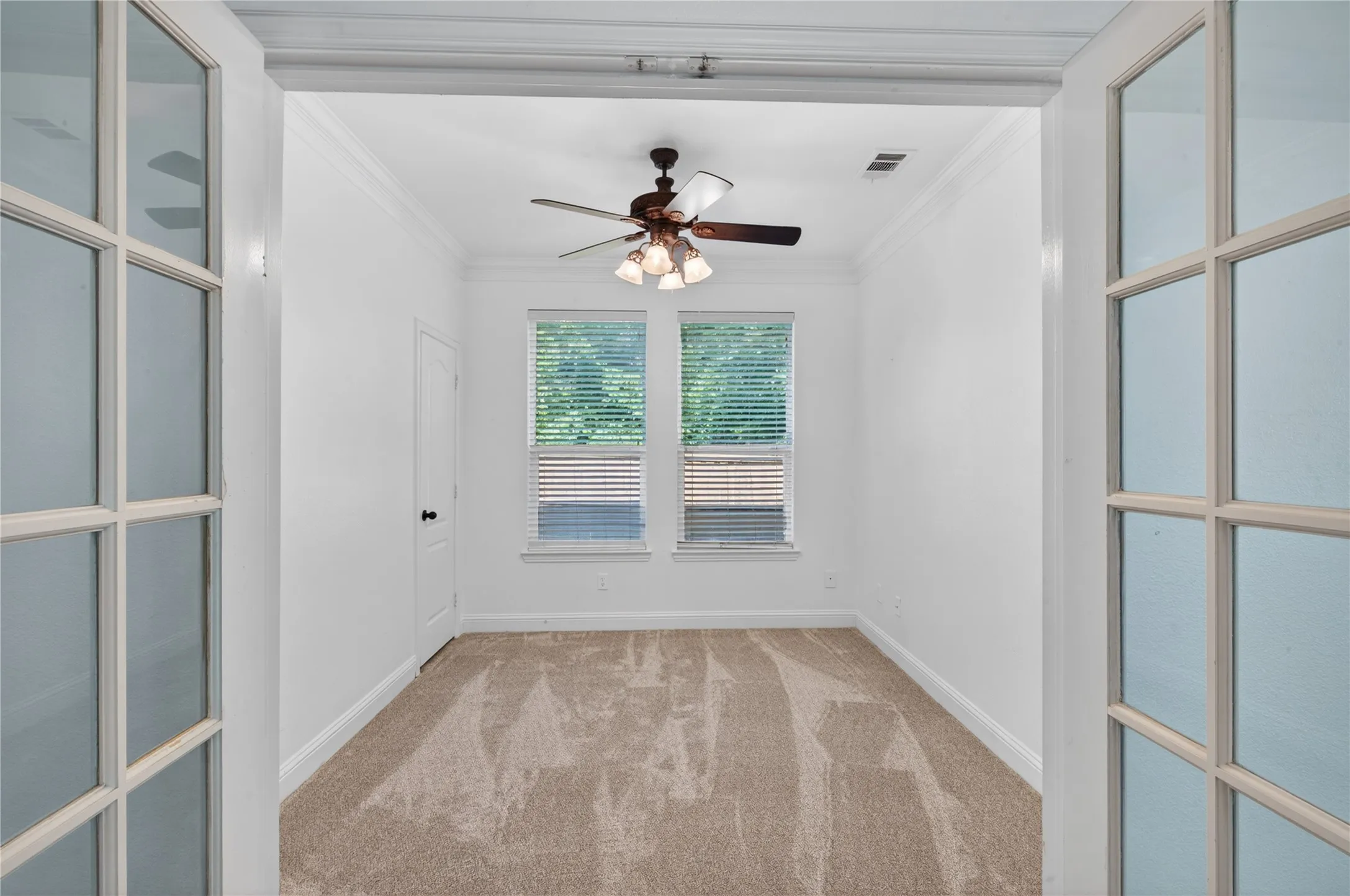 Single Family Residence For Sale in Dallas County , 509 Heath Lane, Coppell, Texas 75019, 4 Bedroom, 3 Bathroom, 2 Garage spaces, 2,457 Sqft, built in 2008, mls#21366503, Real Estate Agent in Coppell, Homes For Sale in Dallas county, Homes For Sale in Coppell, Realtor in Coppell Texas, Real Estate Brokerage Independent Realty Texas, Luminita Cordes Realtor