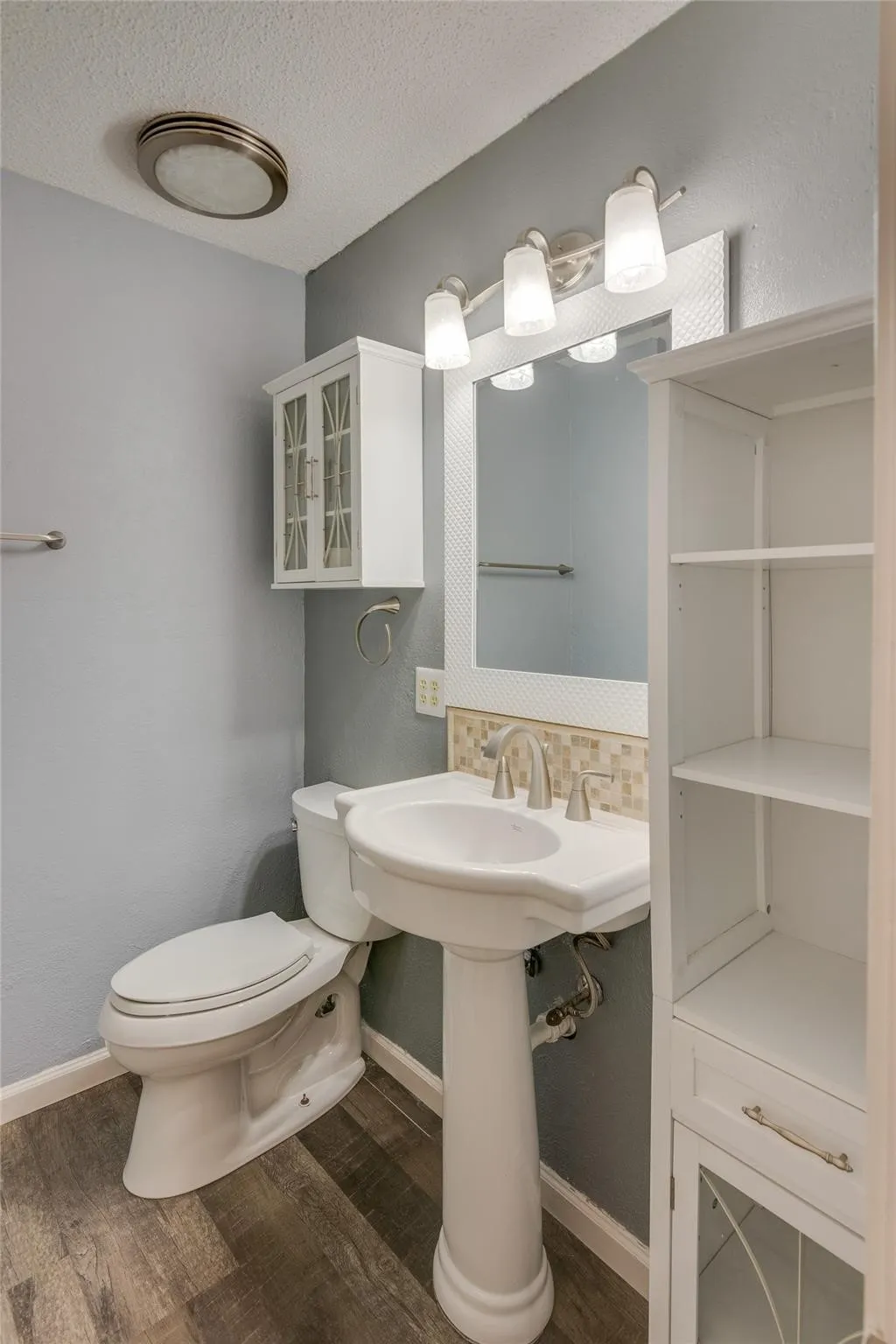 Full bathroom
