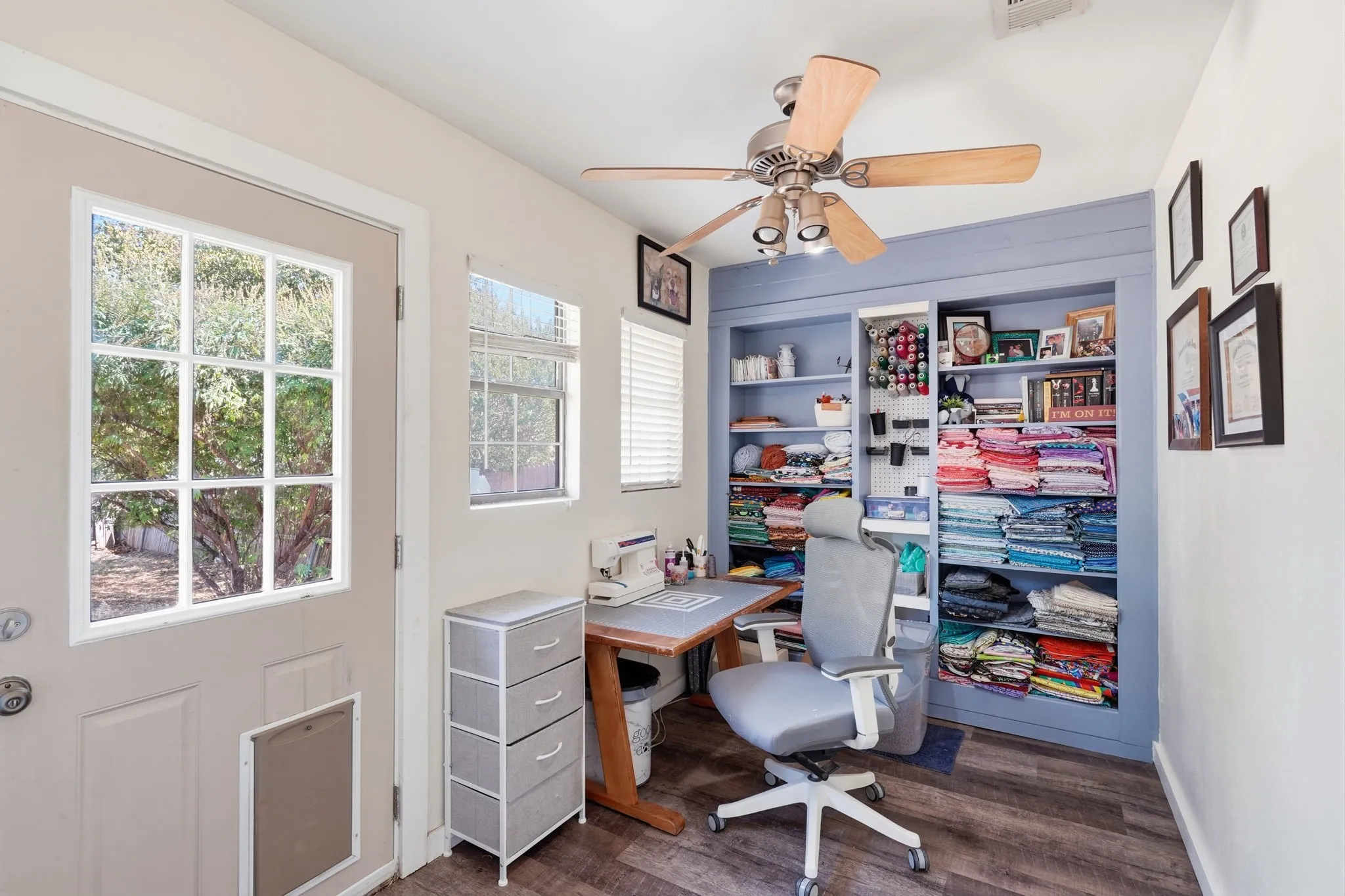 Bonus Room: make this into an office or craft room