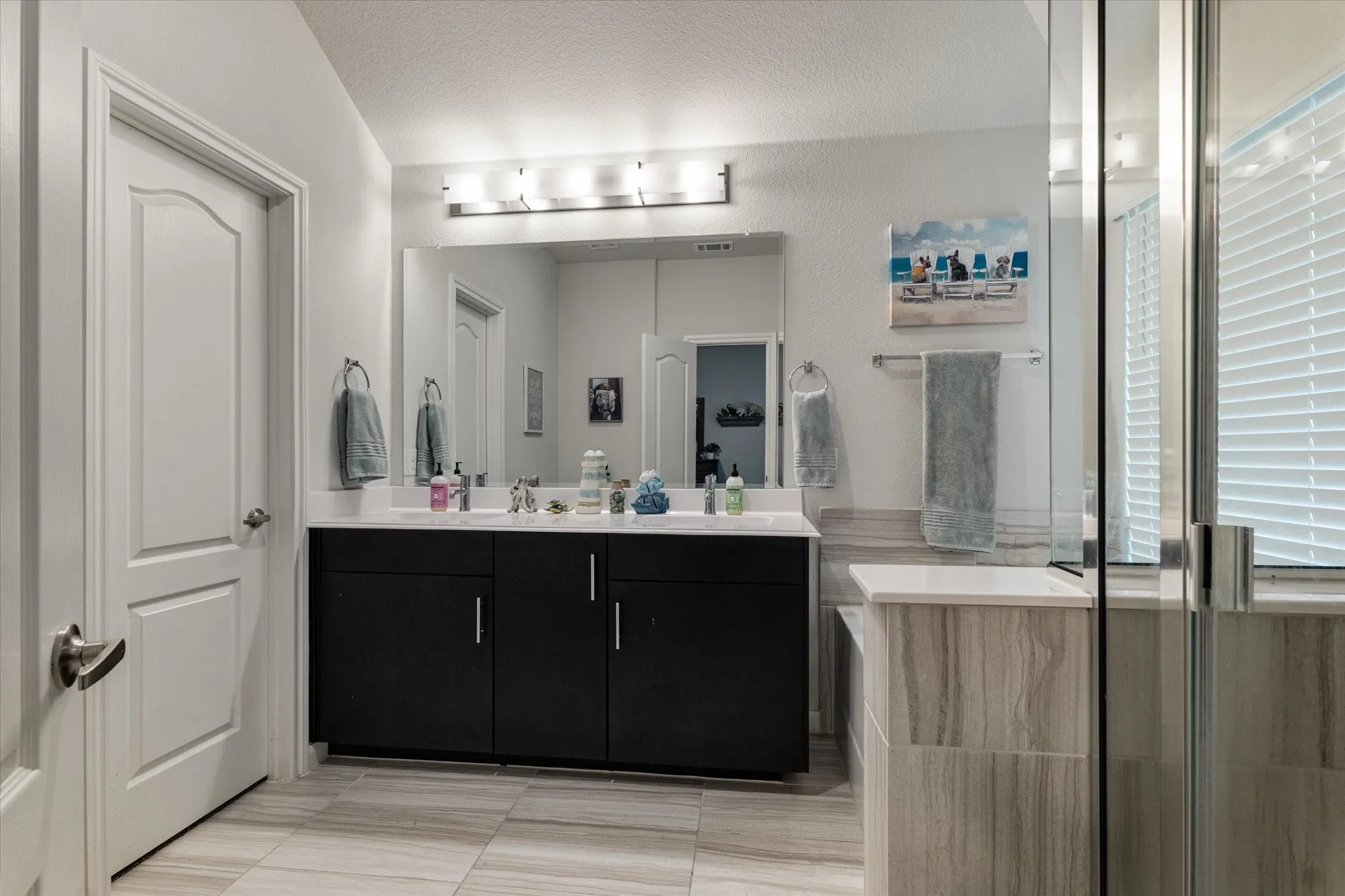 Single Family Residence For Rent in Kaufman County , 3225 Sioux Trail, Crandall, Texas 75114, 3 Bedroom, 2 Bathroom, 2 Garage spaces, 2,053 Sqft, built in 2022, mls#21364816, Real Estate Agent in Crandall, Homes For Rent in Kaufman county, Homes For Rent in Crandall, Realtor in Crandall Texas, Real Estate Brokerage Independent Realty Texas, Luminita Cordes Realtor