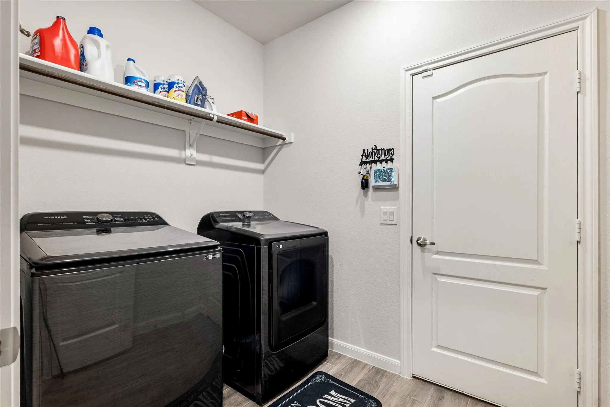 Single Family Residence For Rent in Kaufman County , 3225 Sioux Trail, Crandall, Texas 75114, 3 Bedroom, 2 Bathroom, 2 Garage spaces, 2,053 Sqft, built in 2022, mls#21364816, Real Estate Agent in Crandall, Homes For Rent in Kaufman county, Homes For Rent in Crandall, Realtor in Crandall Texas, Real Estate Brokerage Independent Realty Texas, Luminita Cordes Realtor