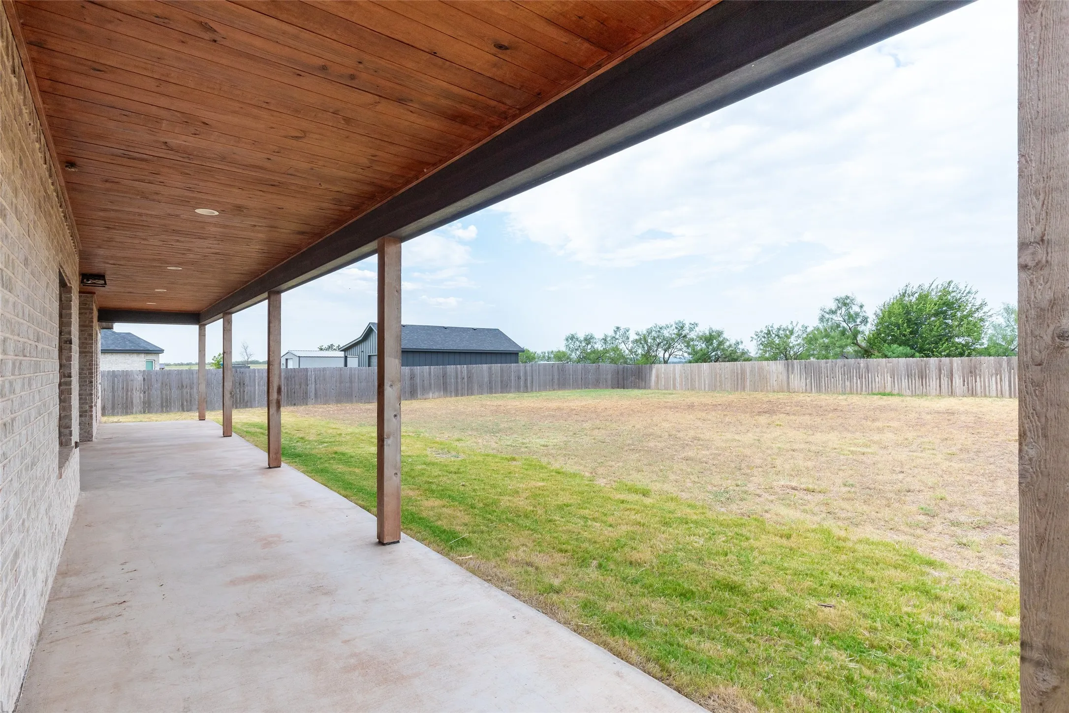 Single Family Residence For Sale in Taylor County , 208 Ridge Road, Tuscola, Texas 79562, 5 Bedroom, 3 Bathroom, 2 Garage spaces, 2,339 Sqft, built in 2023, mls#21366511, Real Estate Agent in Tuscola, Homes For Sale in Taylor county, Homes For Sale in Tuscola, Realtor in Tuscola Texas, Real Estate Brokerage Independent Realty Texas, Luminita Cordes Realtor