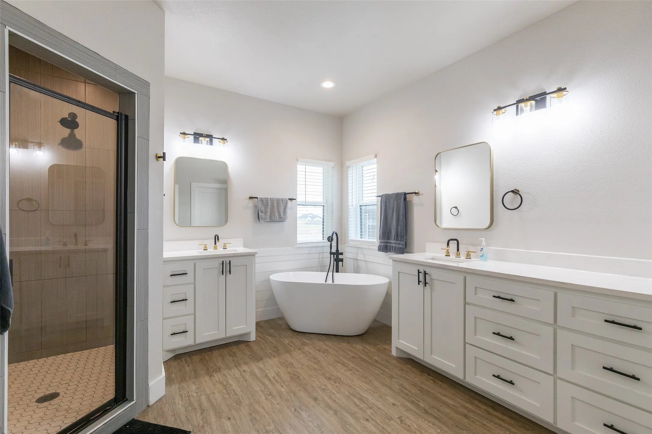 Single Family Residence For Sale in Taylor County , 208 Ridge Road, Tuscola, Texas 79562, 5 Bedroom, 3 Bathroom, 2 Garage spaces, 2,339 Sqft, built in 2023, mls#21366511, Real Estate Agent in Tuscola, Homes For Sale in Taylor county, Homes For Sale in Tuscola, Realtor in Tuscola Texas, Real Estate Brokerage Independent Realty Texas, Luminita Cordes Realtor