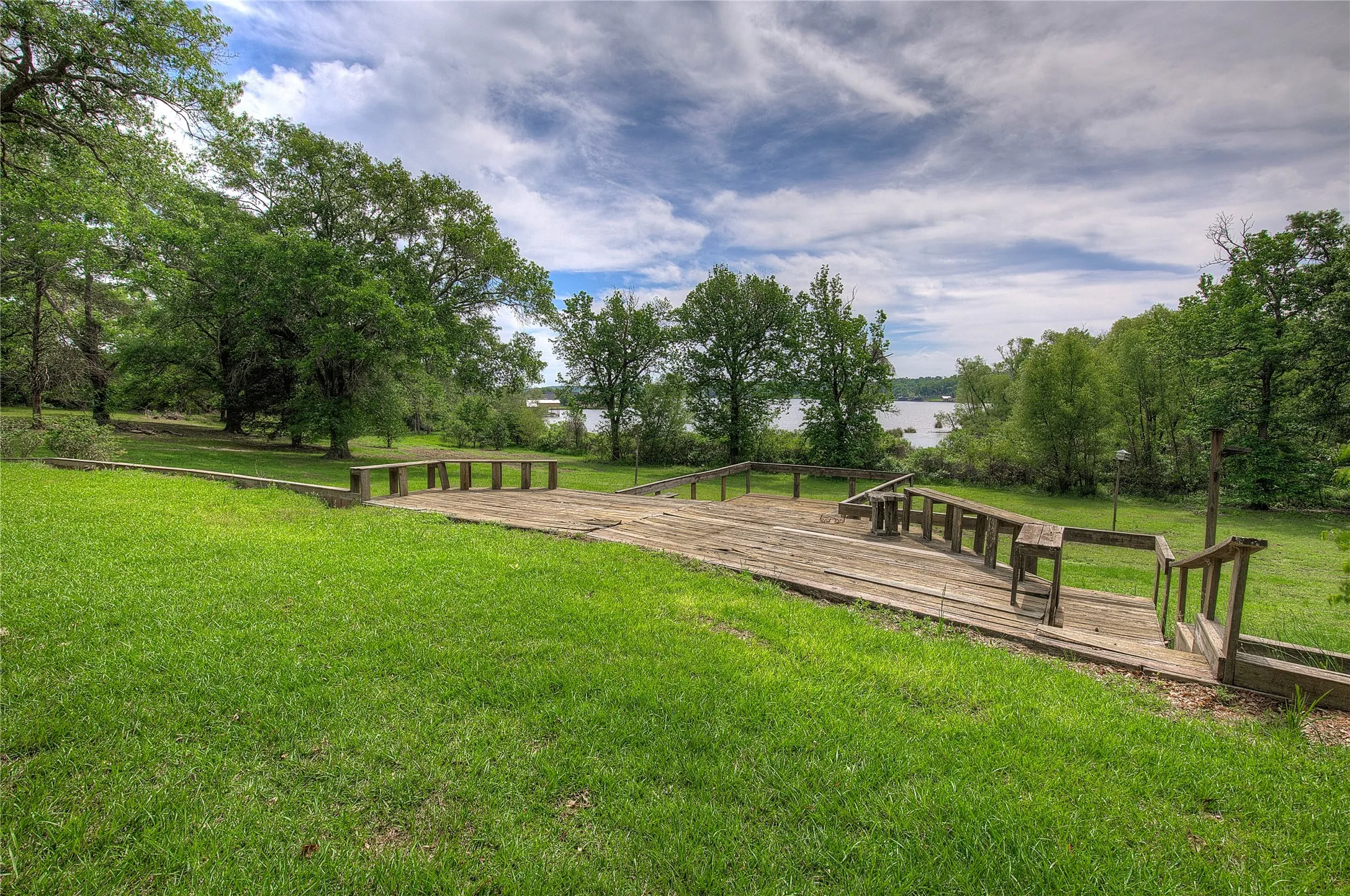 Single Family Residence For Sale in Franklin (TX) County , 1920 County Road Se 3370, Winnsboro, Texas 75494, 3 Bedroom, 2 Bathroom, 3 Garage spaces, 2,090 Sqft, built in 1983, Price $799,000, mls#21366573, Real Estate Agent in Winnsboro, Homes For Sale in Franklin (TX) county, Homes For Sale in Winnsboro, Realtor in Winnsboro Texas, Real Estate Brokerage Independent Realty Texas, Luminita Cordes Realtor