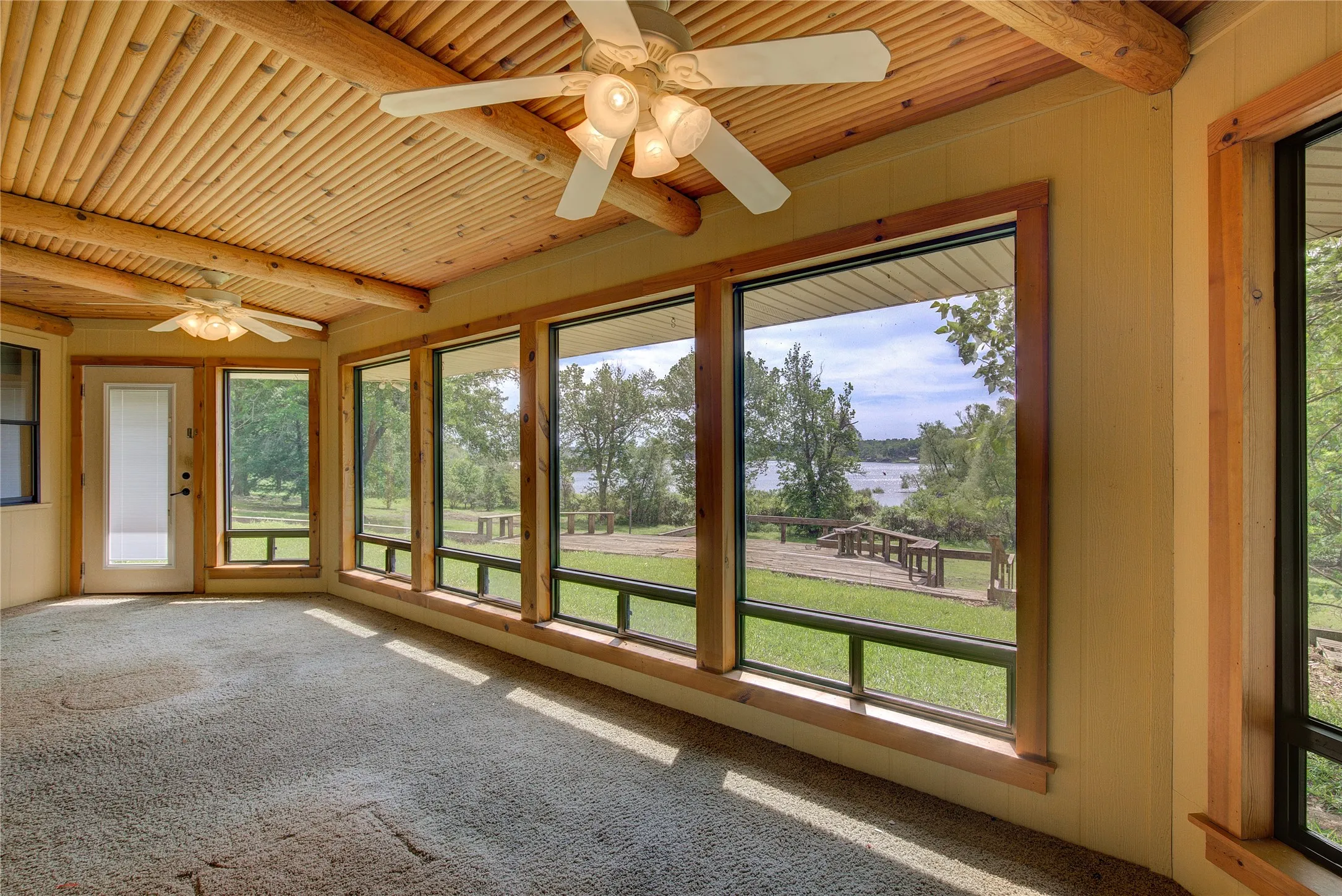 Single Family Residence For Sale in Franklin (TX) County , 1920 County Road Se 3370, Winnsboro, Texas 75494, 3 Bedroom, 2 Bathroom, 3 Garage spaces, 2,090 Sqft, built in 1983, Price $799,000, mls#21366573, Real Estate Agent in Winnsboro, Homes For Sale in Franklin (TX) county, Homes For Sale in Winnsboro, Realtor in Winnsboro Texas, Real Estate Brokerage Independent Realty Texas, Luminita Cordes Realtor