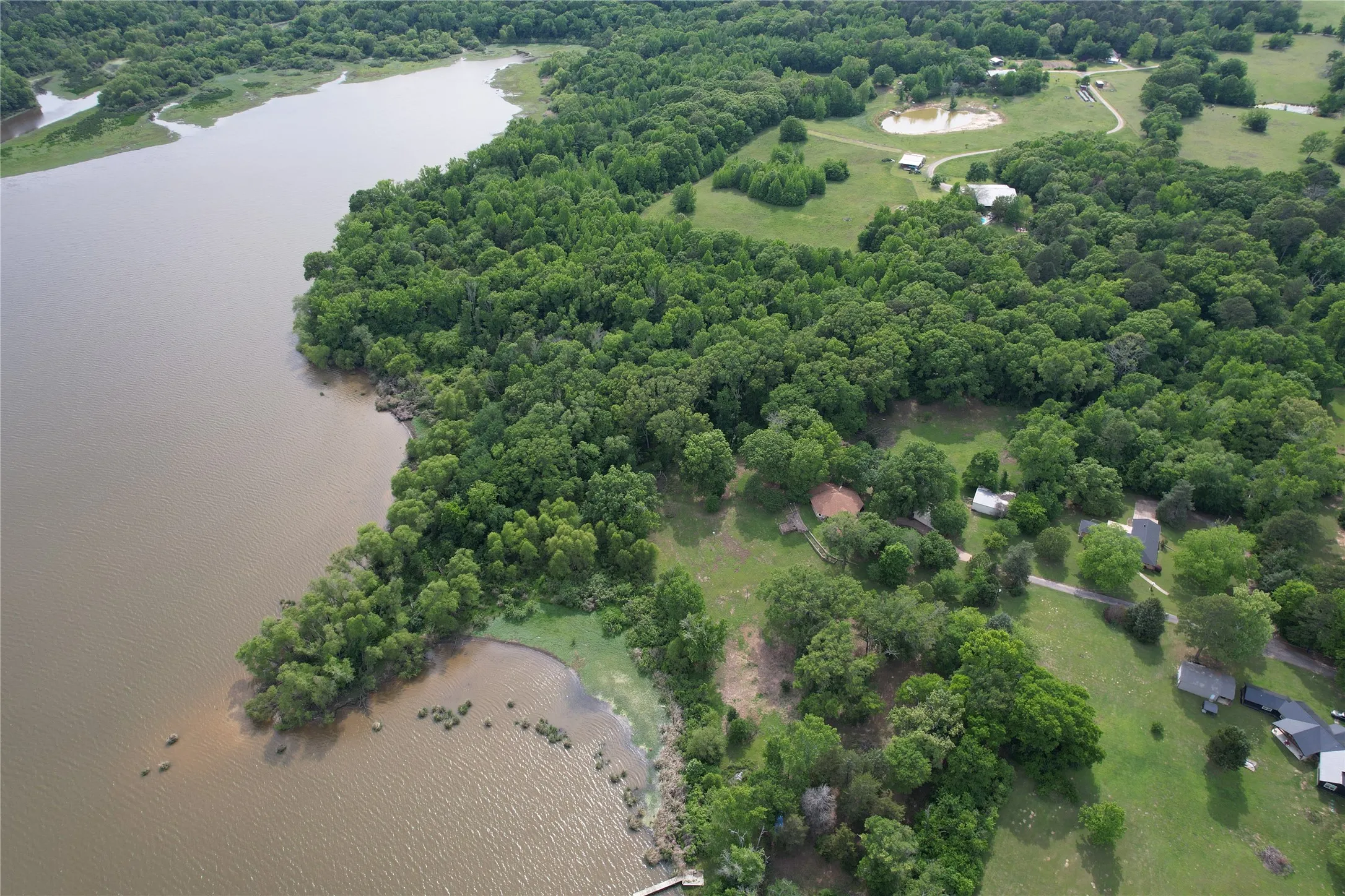 Single Family Residence For Sale in Franklin (TX) County , 1920 County Road Se 3370, Winnsboro, Texas 75494, 3 Bedroom, 2 Bathroom, 3 Garage spaces, 2,090 Sqft, built in 1983, Price $799,000, mls#21366573, Real Estate Agent in Winnsboro, Homes For Sale in Franklin (TX) county, Homes For Sale in Winnsboro, Realtor in Winnsboro Texas, Real Estate Brokerage Independent Realty Texas, Luminita Cordes Realtor