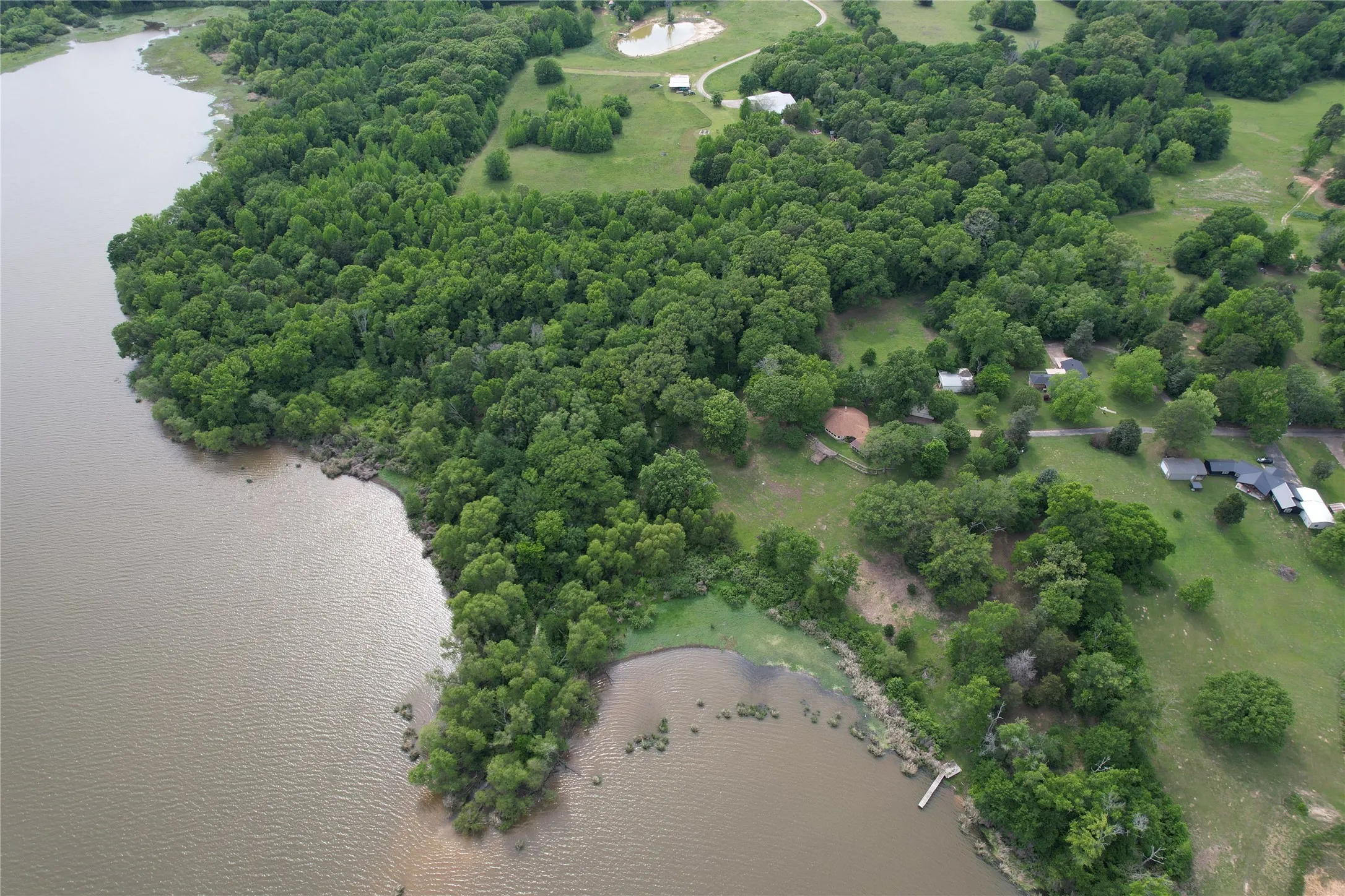 Single Family Residence For Sale in Franklin (TX) County , 1920 County Road Se 3370, Winnsboro, Texas 75494, 3 Bedroom, 2 Bathroom, 3 Garage spaces, 2,090 Sqft, built in 1983, Price $799,000, mls#21366573, Real Estate Agent in Winnsboro, Homes For Sale in Franklin (TX) county, Homes For Sale in Winnsboro, Realtor in Winnsboro Texas, Real Estate Brokerage Independent Realty Texas, Luminita Cordes Realtor