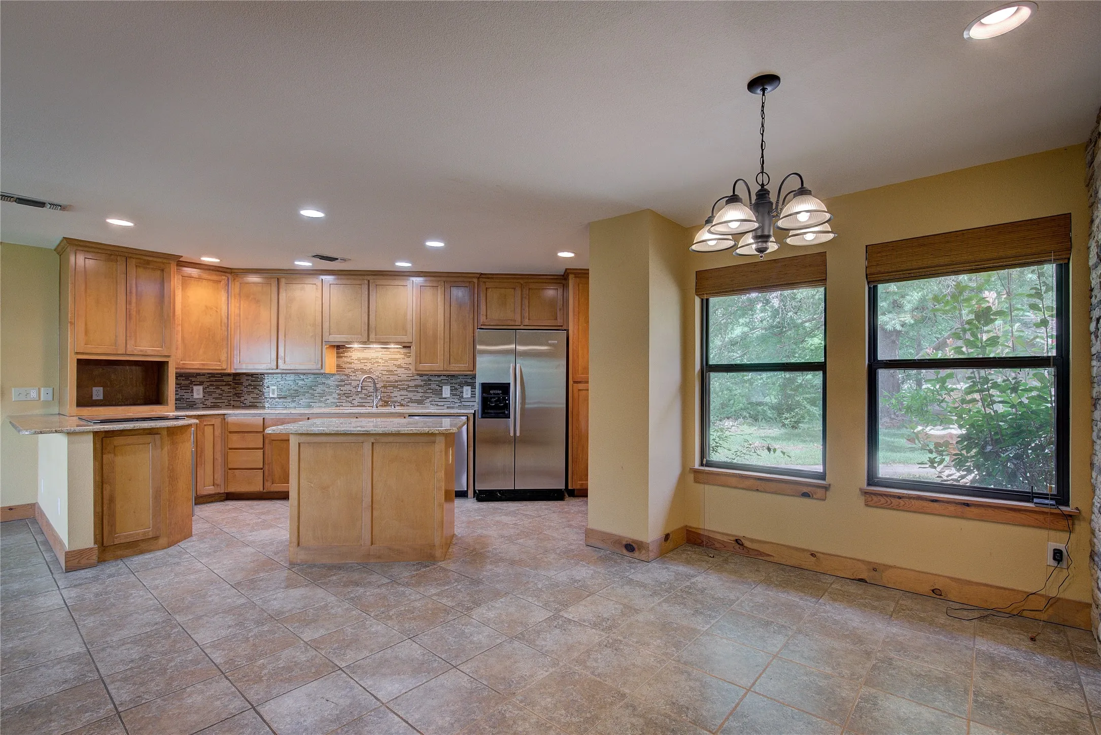 Single Family Residence For Sale in Franklin (TX) County , 1920 County Road Se 3370, Winnsboro, Texas 75494, 3 Bedroom, 2 Bathroom, 3 Garage spaces, 2,090 Sqft, built in 1983, Price $799,000, mls#21366573, Real Estate Agent in Winnsboro, Homes For Sale in Franklin (TX) county, Homes For Sale in Winnsboro, Realtor in Winnsboro Texas, Real Estate Brokerage Independent Realty Texas, Luminita Cordes Realtor