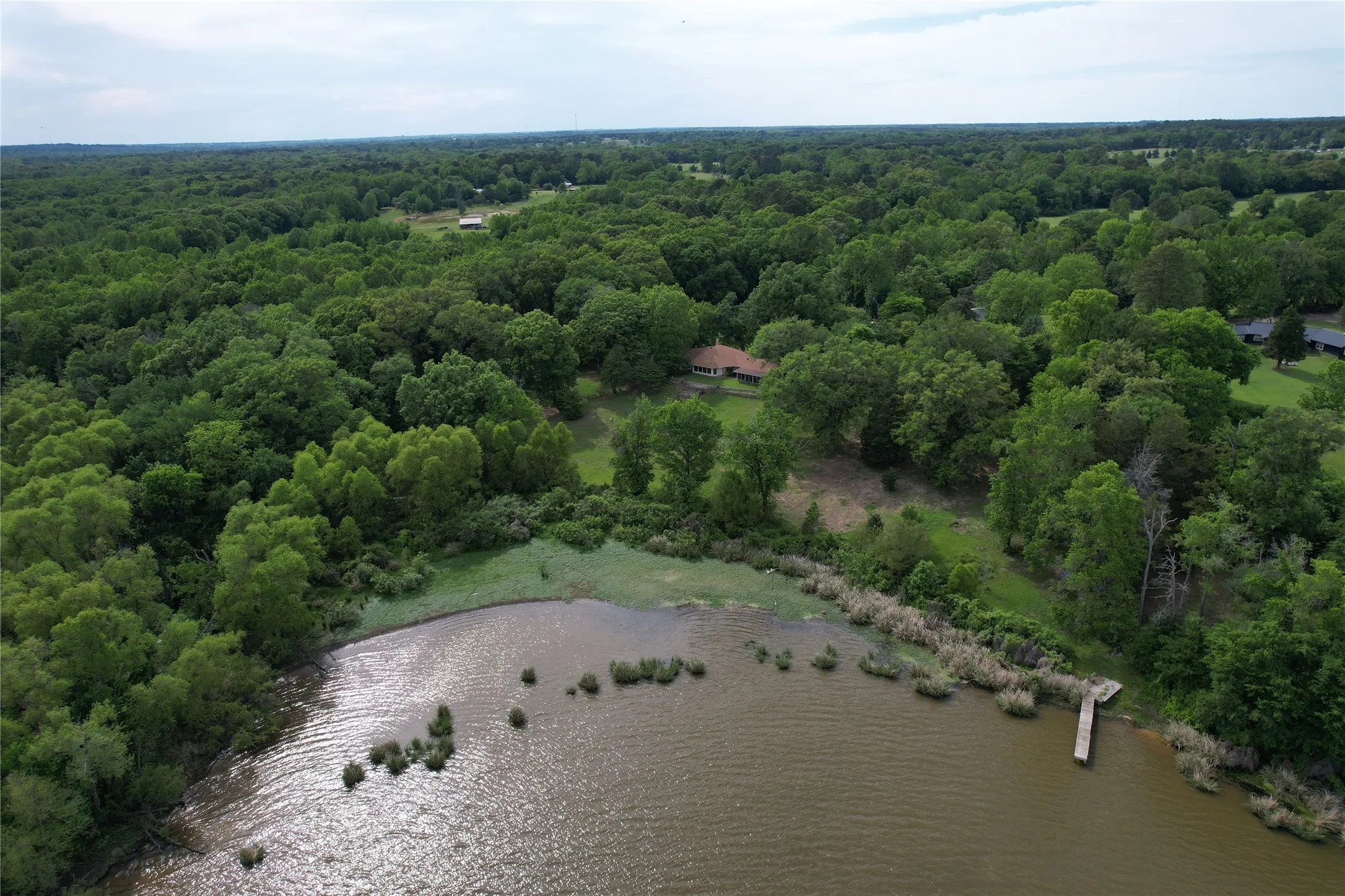 Single Family Residence For Sale in Franklin (TX) County , 1920 County Road Se 3370, Winnsboro, Texas 75494, 3 Bedroom, 2 Bathroom, 3 Garage spaces, 2,090 Sqft, built in 1983, Price $799,000, mls#21366573, Real Estate Agent in Winnsboro, Homes For Sale in Franklin (TX) county, Homes For Sale in Winnsboro, Realtor in Winnsboro Texas, Real Estate Brokerage Independent Realty Texas, Luminita Cordes Realtor