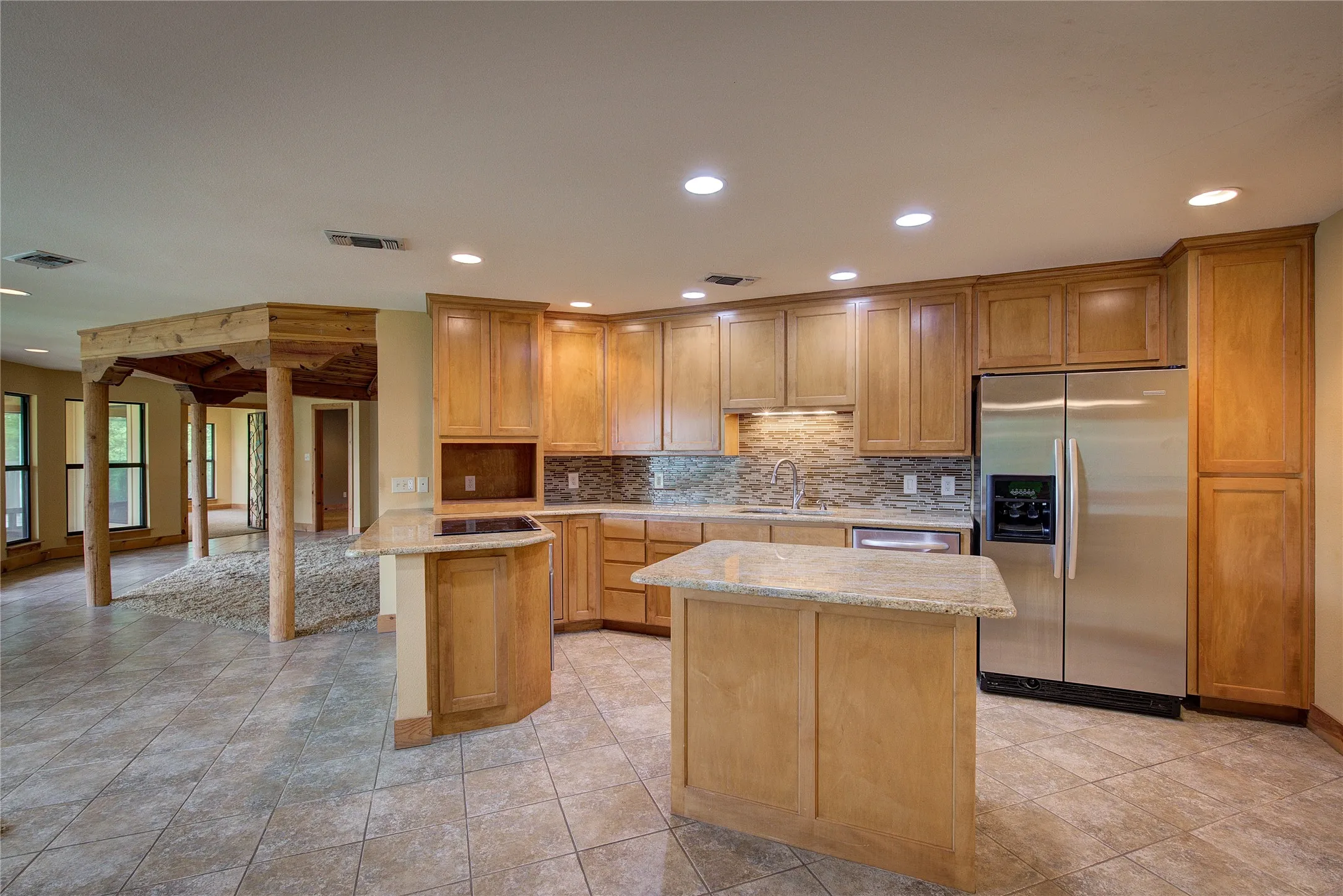 Single Family Residence For Sale in Franklin (TX) County , 1920 County Road Se 3370, Winnsboro, Texas 75494, 3 Bedroom, 2 Bathroom, 3 Garage spaces, 2,090 Sqft, built in 1983, Price $799,000, mls#21366573, Real Estate Agent in Winnsboro, Homes For Sale in Franklin (TX) county, Homes For Sale in Winnsboro, Realtor in Winnsboro Texas, Real Estate Brokerage Independent Realty Texas, Luminita Cordes Realtor