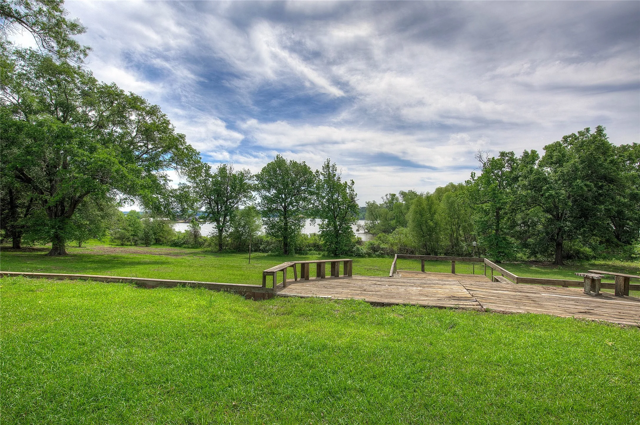 Single Family Residence For Sale in Franklin (TX) County , 1920 County Road Se 3370, Winnsboro, Texas 75494, 3 Bedroom, 2 Bathroom, 3 Garage spaces, 2,090 Sqft, built in 1983, Price $799,000, mls#21366573, Real Estate Agent in Winnsboro, Homes For Sale in Franklin (TX) county, Homes For Sale in Winnsboro, Realtor in Winnsboro Texas, Real Estate Brokerage Independent Realty Texas, Luminita Cordes Realtor