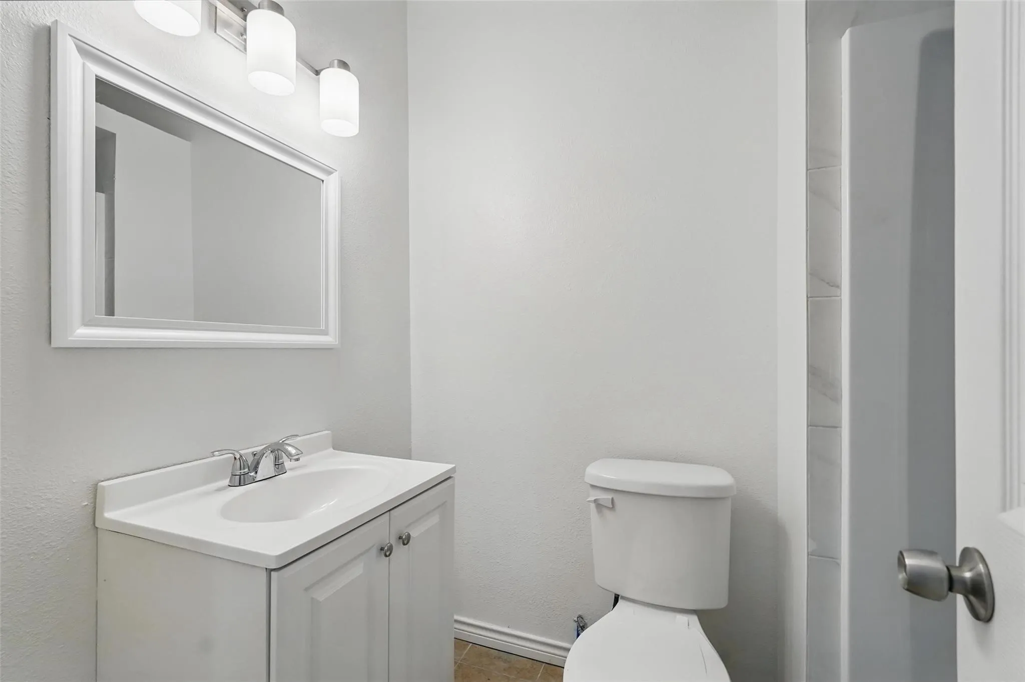 Triplex For Sale in Dallas County , 5341 Ash Lane, Dallas, Texas 75223, 0, 0, Garage spaces, 1,700 Sqft, built in 1909, Price $399,999, mls#21366189, Real Estate Agent in Dallas, Homes For Sale in Dallas county, Homes For Sale in Dallas, Realtor in Dallas Texas, Real Estate Brokerage Independent Realty Texas, Luminita Cordes Realtor