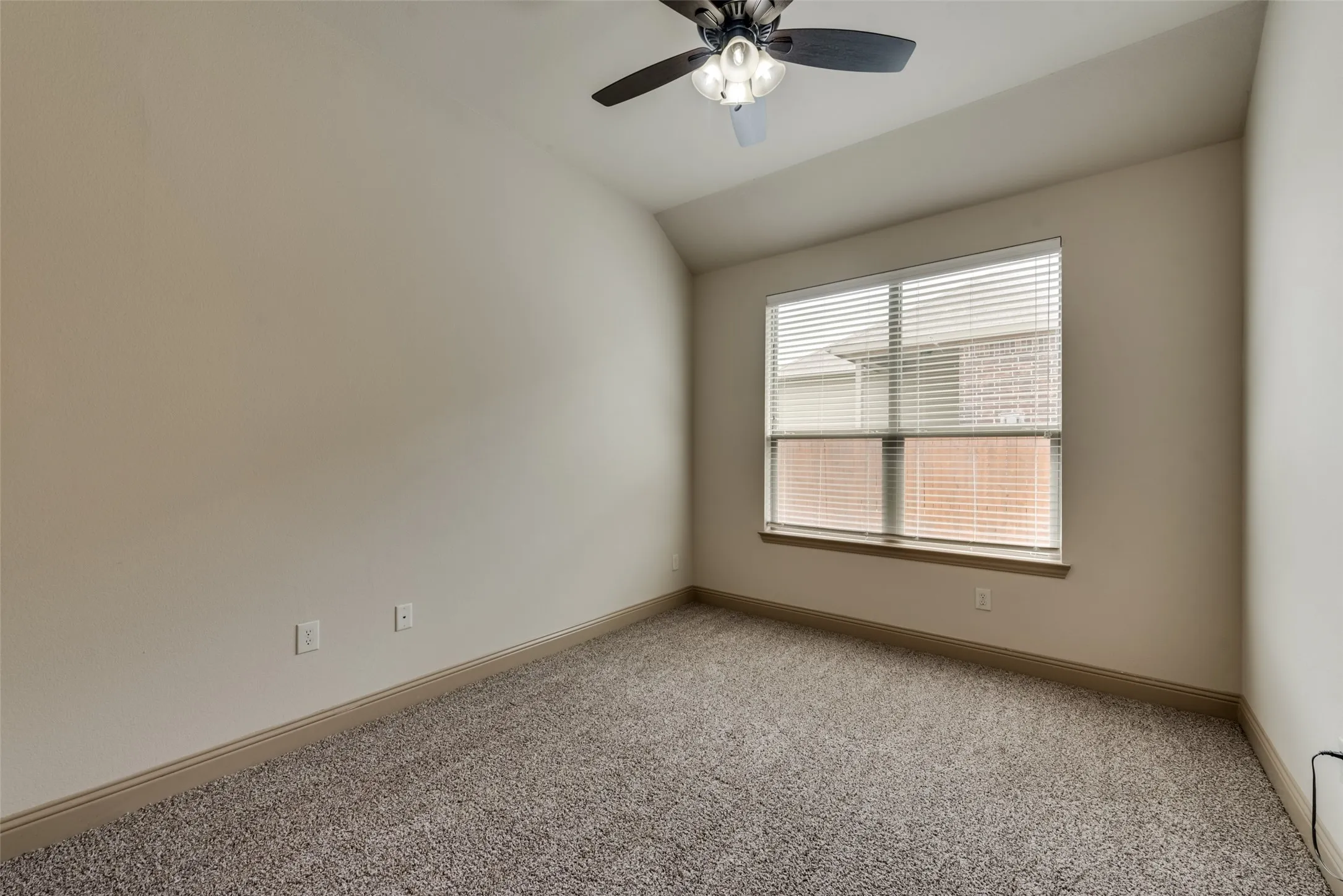 Single Family Residence For Sale in Kaufman County , 3132 Marble Falls Drive, Forney, Texas 75126, 4 Bedroom, 2 Bathroom, 2 Garage spaces, 2,169 Sqft, built in 2015, mls#21366585, Real Estate Agent in Forney, Homes For Sale in Kaufman county, Homes For Sale in Forney, Realtor in Forney Texas, Real Estate Brokerage Independent Realty Texas, Luminita Cordes Realtor