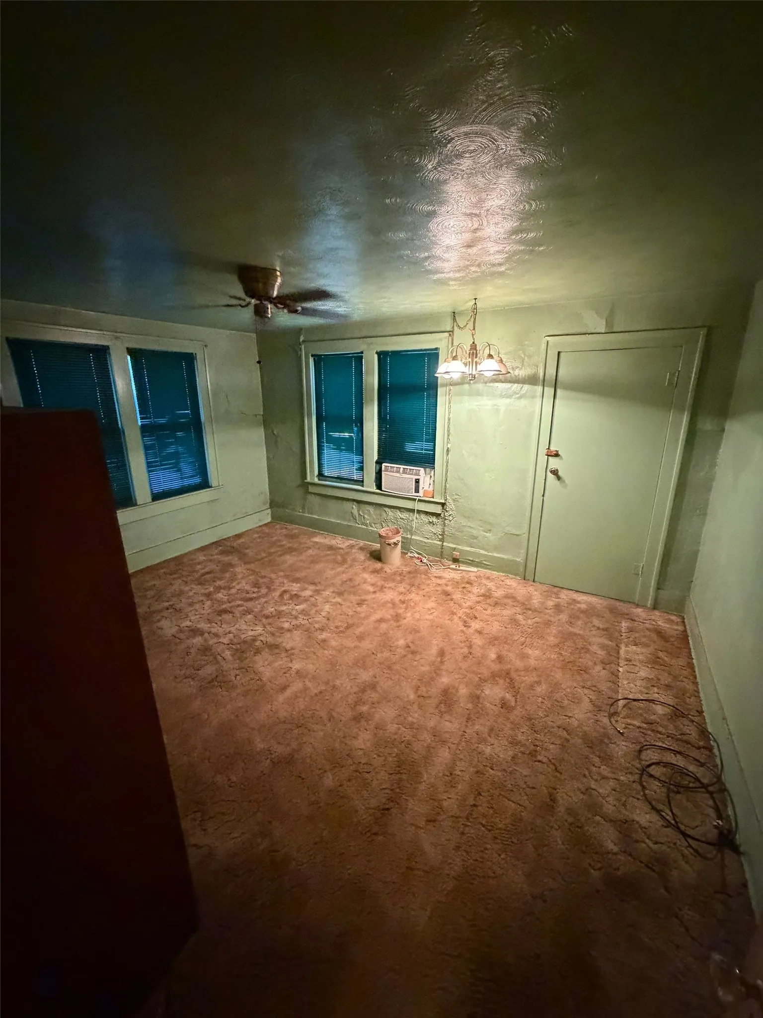 Single Family Residence For Sale in Dallas County , 2014 Arizona Avenue, Dallas, Texas 75216, 2 Bedroom, 1 Bathroom, Garage spaces, 1,120 Sqft, built in 1940, mls#21366558, Real Estate Agent in Dallas, Homes For Sale in Dallas county, Homes For Sale in Dallas, Realtor in Dallas Texas, Real Estate Brokerage Independent Realty Texas, Luminita Cordes Realtor