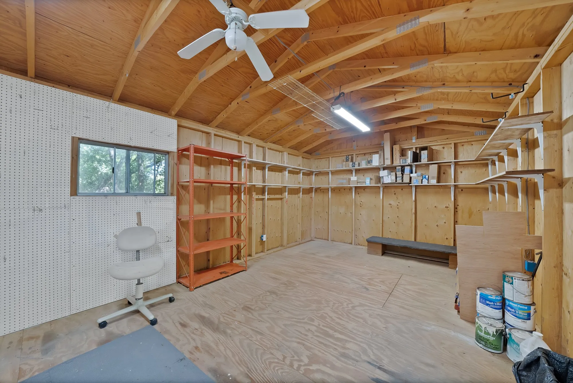 Single Family Residence For Sale in Tarrant County , 451 Cooks Lane, Fort Worth, Texas 76120, 3 Bedroom, 2 Bathroom, Garage spaces, 2,372 Sqft, built in 1969, mls#21366437, Real Estate Agent in Fort Worth, Homes For Sale in Tarrant county, Homes For Sale in Fort Worth, Realtor in Fort Worth Texas, Real Estate Brokerage Independent Realty Texas, Luminita Cordes Realtor