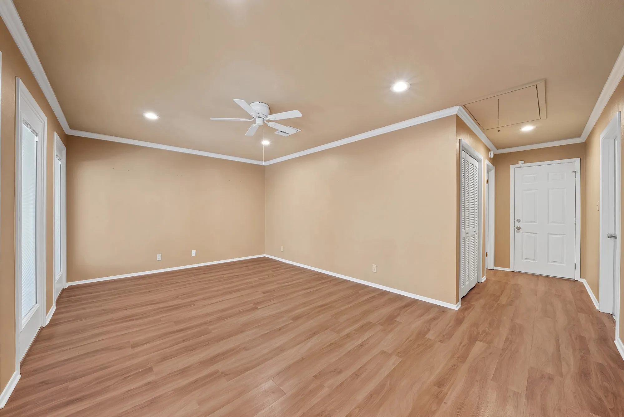Bonus room wood floors