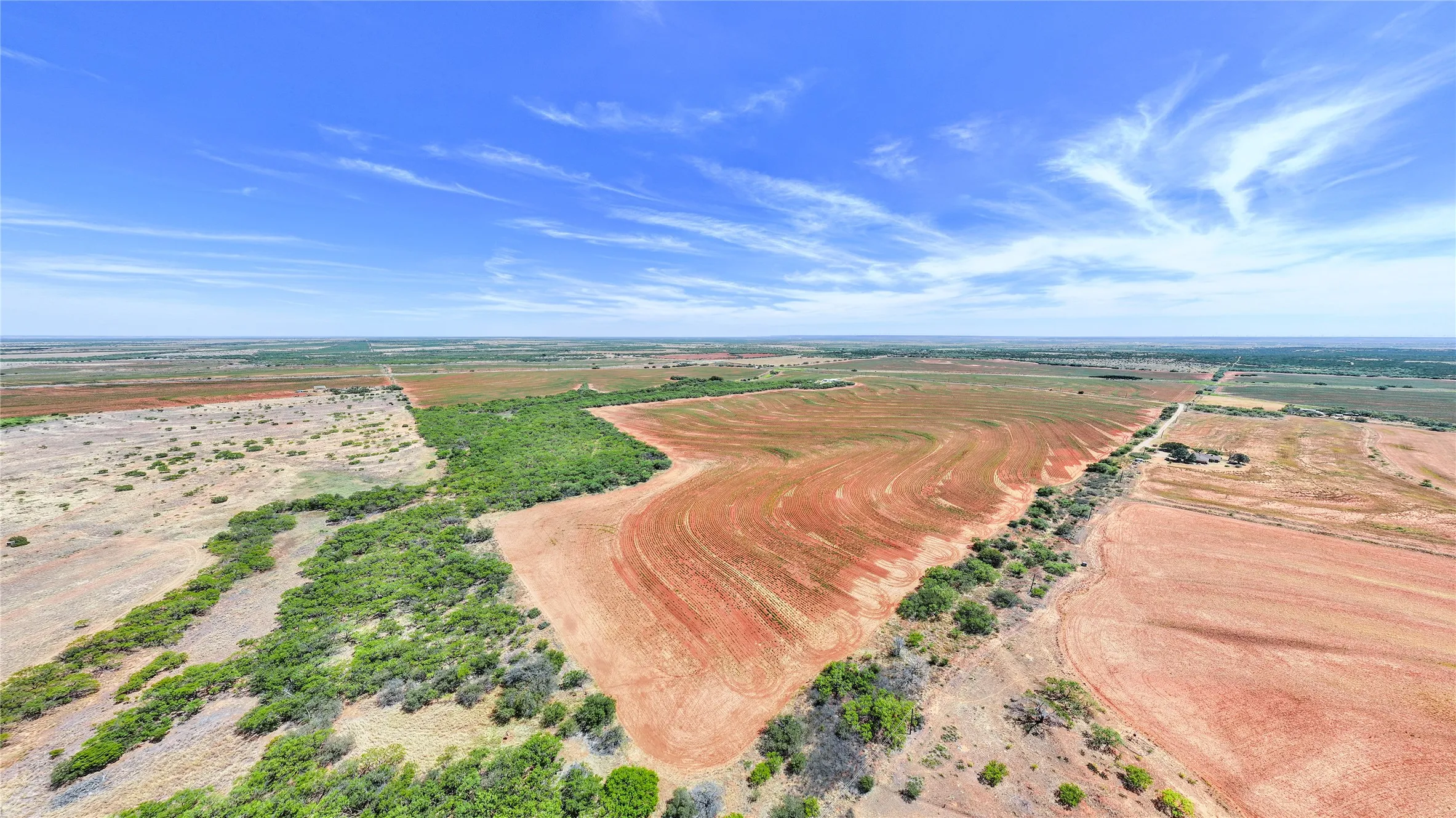 Single Family Residence For Sale in Nolan County , 136 County Road 428, Sweetwater, Texas 79556, 2 Bedroom, 1 Bathroom, 2 Garage spaces, 1,300 Sqft, built in 1945, mls#21366498, Real Estate Agent in Sweetwater, Homes For Sale in Nolan county, Homes For Sale in Sweetwater, Realtor in Sweetwater Texas, Real Estate Brokerage Independent Realty Texas, Luminita Cordes Realtor