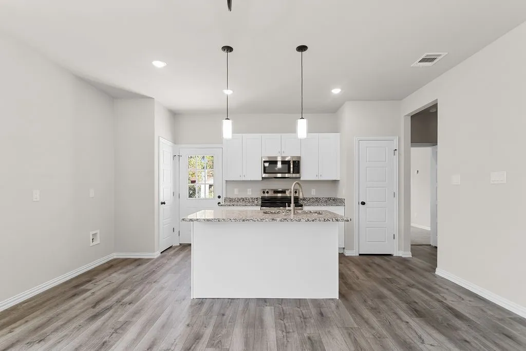 Single Family Residence For Sale in Tarrant County , 403 N Hansbarger Street, Everman, Texas 76140, 3 Bedroom, 2 Bathroom, Garage spaces, 1,338 Sqft, built in 2026, mls#21366593, Real Estate Agent in Everman, Homes For Sale in Tarrant county, Homes For Sale in Everman, Realtor in Everman Texas, Real Estate Brokerage Independent Realty Texas, Luminita Cordes Realtor