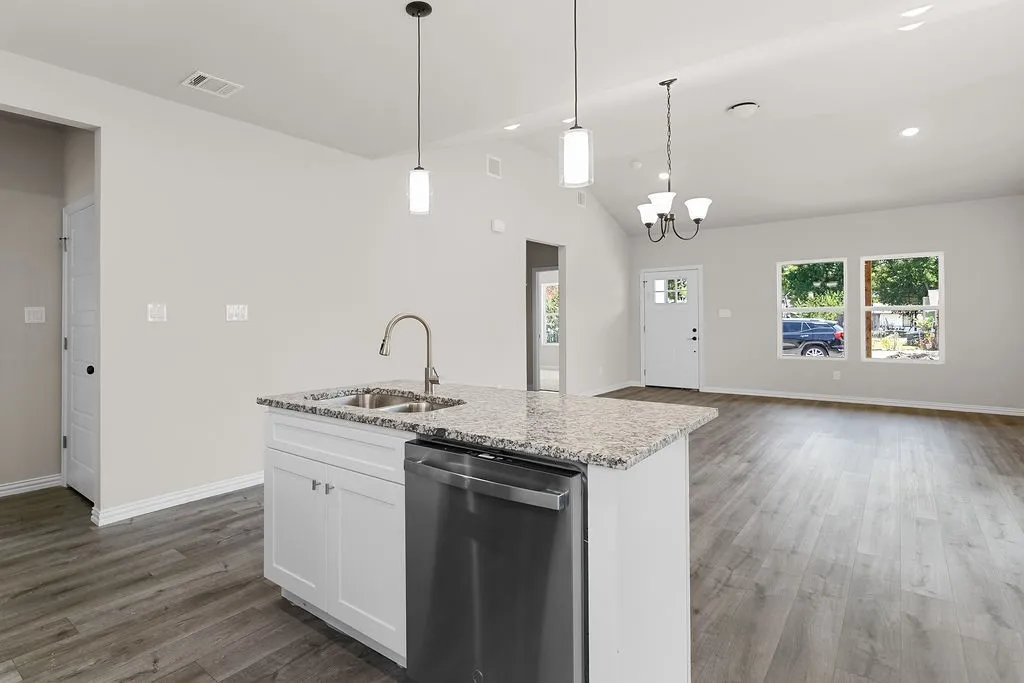 Single Family Residence For Sale in Tarrant County , 403 N Hansbarger Street, Everman, Texas 76140, 3 Bedroom, 2 Bathroom, Garage spaces, 1,338 Sqft, built in 2026, mls#21366593, Real Estate Agent in Everman, Homes For Sale in Tarrant county, Homes For Sale in Everman, Realtor in Everman Texas, Real Estate Brokerage Independent Realty Texas, Luminita Cordes Realtor