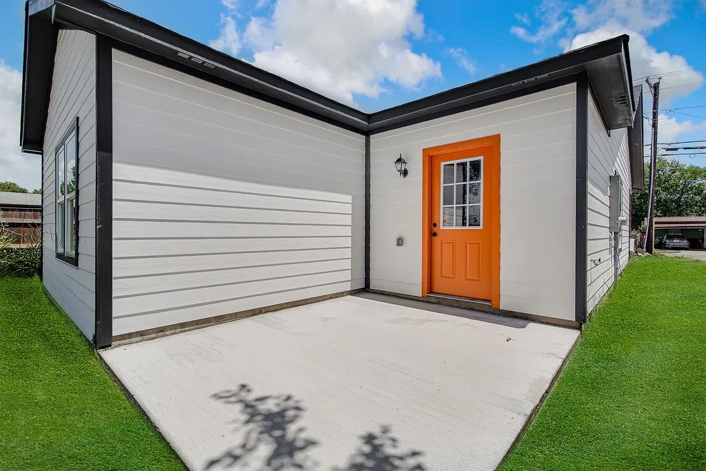 Single Family Residence For Sale in Tarrant County , 403 N Hansbarger Street, Everman, Texas 76140, 3 Bedroom, 2 Bathroom, Garage spaces, 1,338 Sqft, built in 2026, mls#21366593, Real Estate Agent in Everman, Homes For Sale in Tarrant county, Homes For Sale in Everman, Realtor in Everman Texas, Real Estate Brokerage Independent Realty Texas, Luminita Cordes Realtor