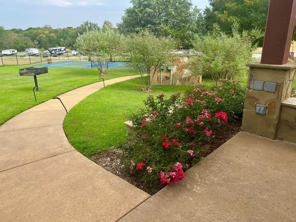 Unimproved Land For Sale in Henderson County , 42 Shore Crest Way, Athens, Texas 75752, 0, 0, Garage spaces, 0 Sqft, built in 0, mls#21366568, Real Estate Agent in Athens, Homes For Sale in Henderson county, Homes For Sale in Athens, Realtor in Athens Texas, Real Estate Brokerage Independent Realty Texas, Luminita Cordes Realtor