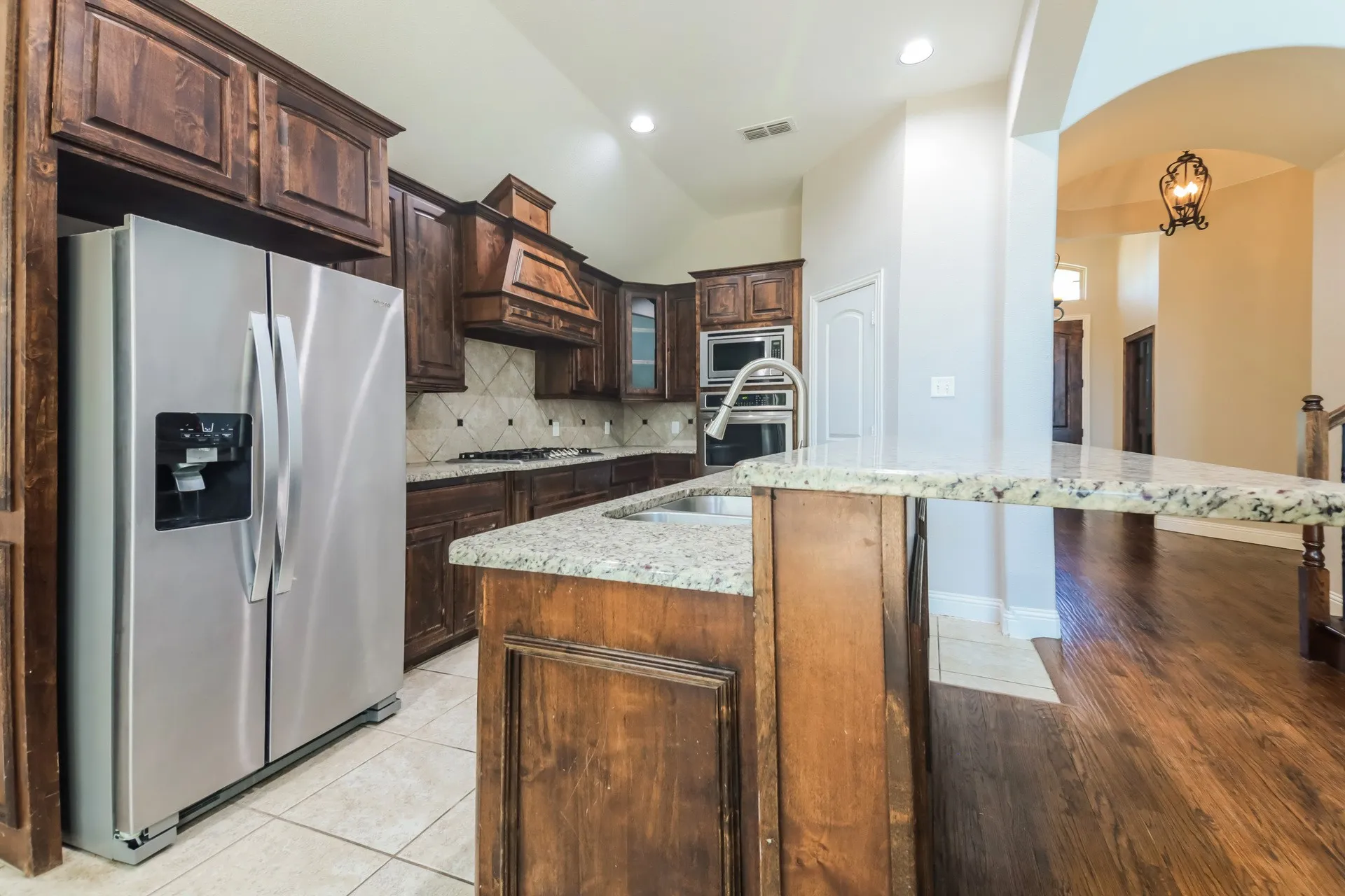 Single Family Residence For Sale in Denton County , 13624 Cortes De Pallas Drive, Little Elm, Texas 75068, 5 Bedroom, 3 Bathroom, 2 Garage spaces, 2,806 Sqft, built in 2016, mls#21363209, Real Estate Agent in Little Elm, Homes For Sale in Denton county, Homes For Sale in Little Elm, Realtor in Little Elm Texas, Real Estate Brokerage Independent Realty Texas, Luminita Cordes Realtor