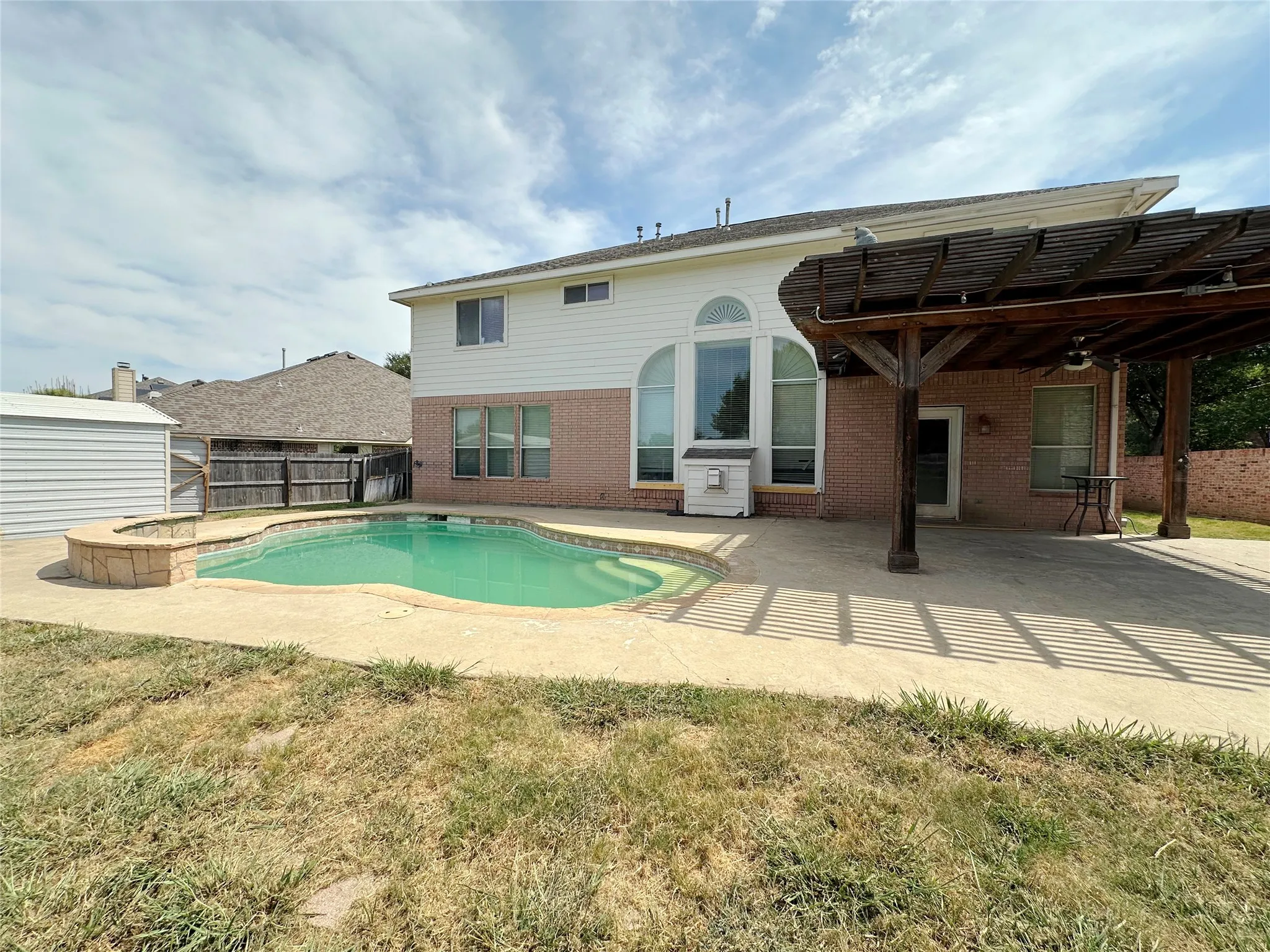 Single Family Residence For Sale in Tarrant County , 13 Monticello Court, Mansfield, Texas 76063, 5 Bedroom, 4 Bathroom, 2 Garage spaces, 4,581 Sqft, built in 2002, mls#21366454, Real Estate Agent in Mansfield, Homes For Sale in Tarrant county, Homes For Sale in Mansfield, Realtor in Mansfield Texas, Real Estate Brokerage Independent Realty Texas, Luminita Cordes Realtor