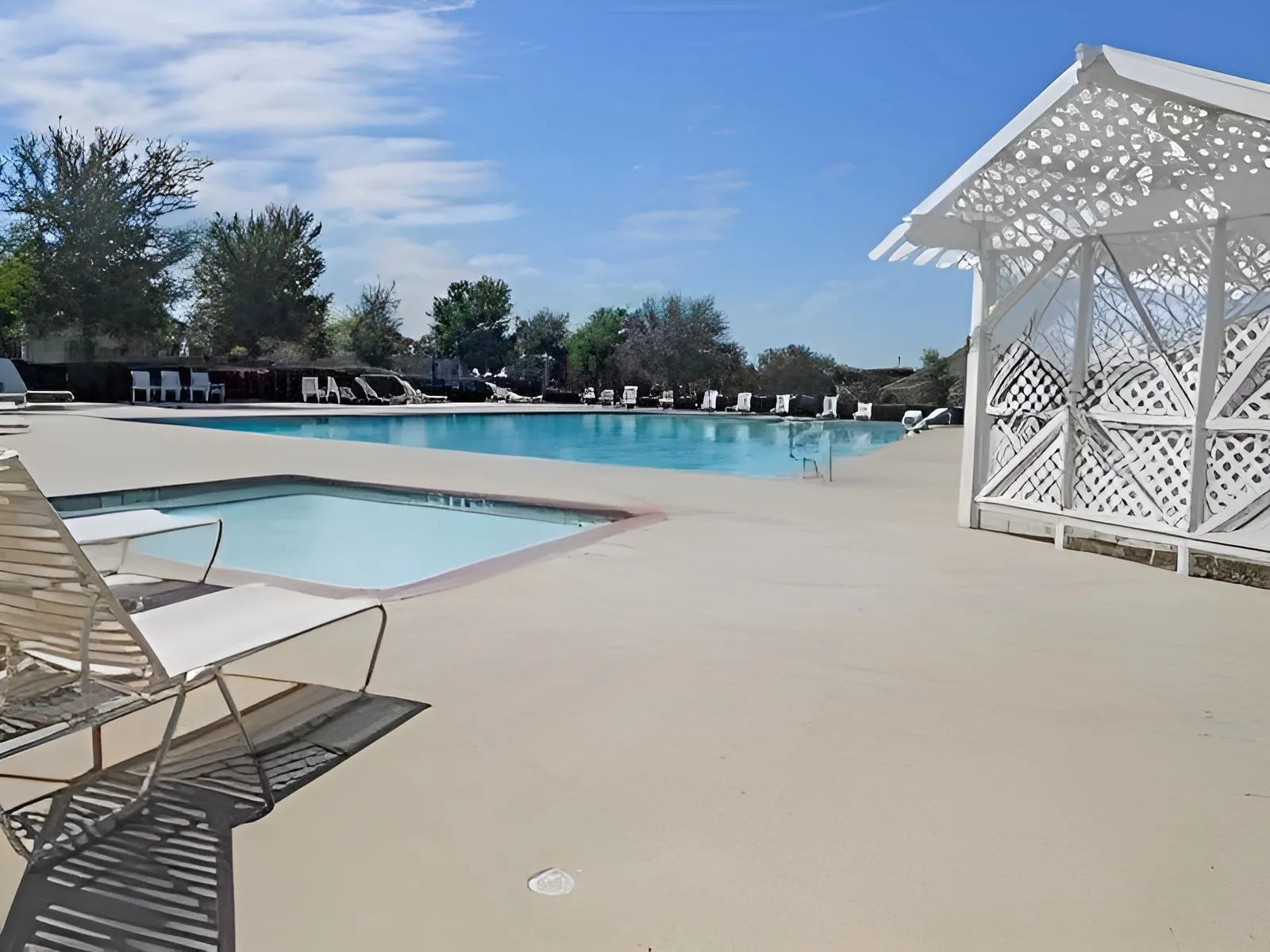 Community pool