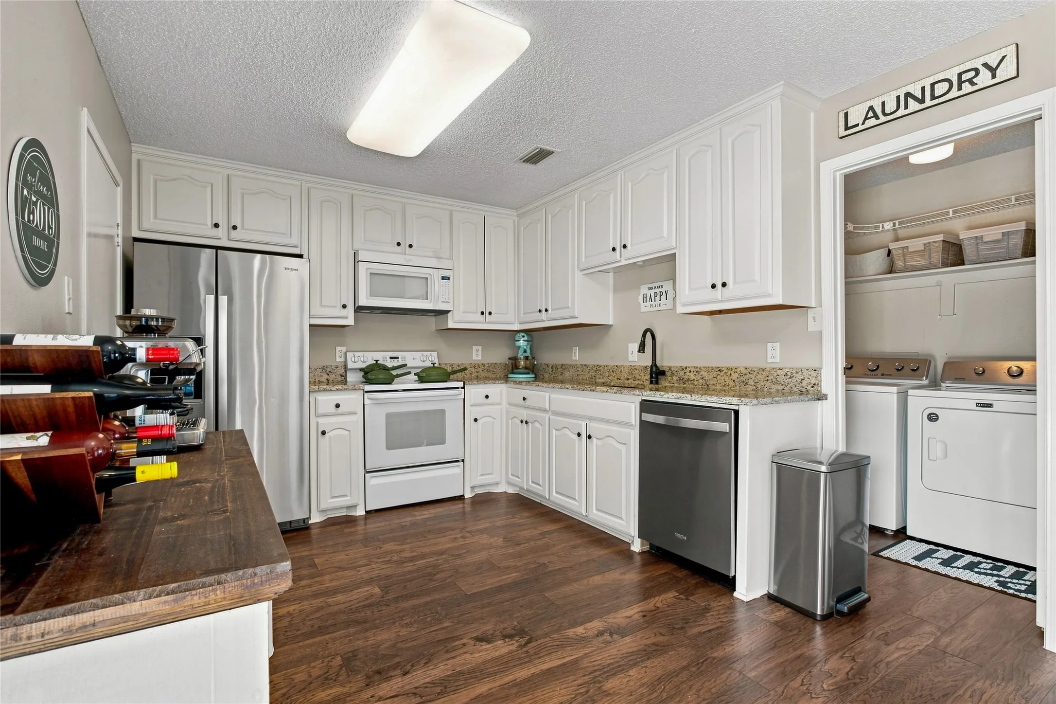 Single Family Residence For Sale in Dallas County , 911 Rolling Brook Lane, Coppell, Texas 75019, 3 Bedroom, 2 Bathroom, 2 Garage spaces, 1,347 Sqft, built in 1983, mls#21355916, Real Estate Agent in Coppell, Homes For Sale in Dallas county, Homes For Sale in Coppell, Realtor in Coppell Texas, Real Estate Brokerage Independent Realty Texas, Luminita Cordes Realtor