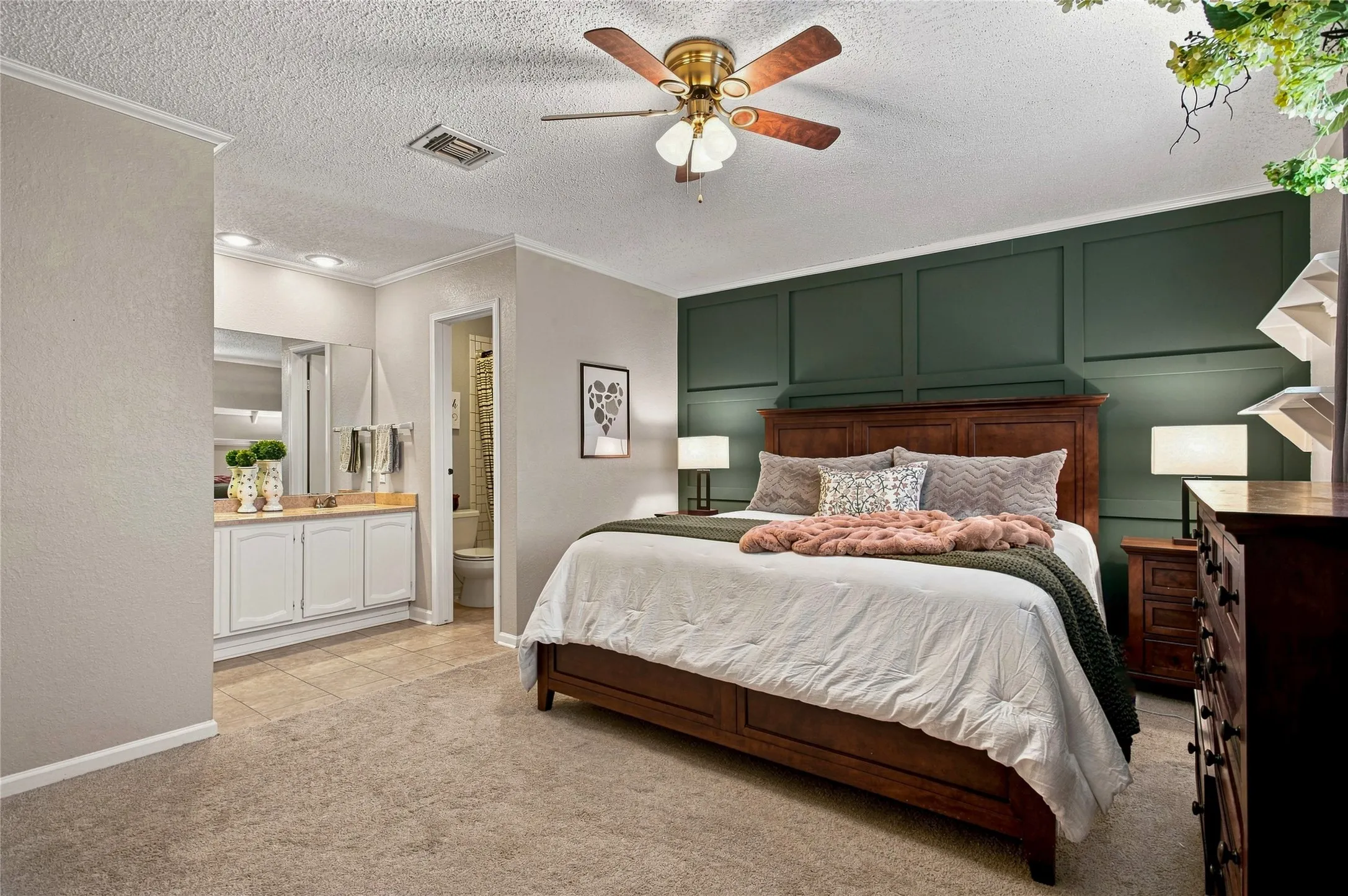 Single Family Residence For Sale in Dallas County , 911 Rolling Brook Lane, Coppell, Texas 75019, 3 Bedroom, 2 Bathroom, 2 Garage spaces, 1,347 Sqft, built in 1983, mls#21355916, Real Estate Agent in Coppell, Homes For Sale in Dallas county, Homes For Sale in Coppell, Realtor in Coppell Texas, Real Estate Brokerage Independent Realty Texas, Luminita Cordes Realtor