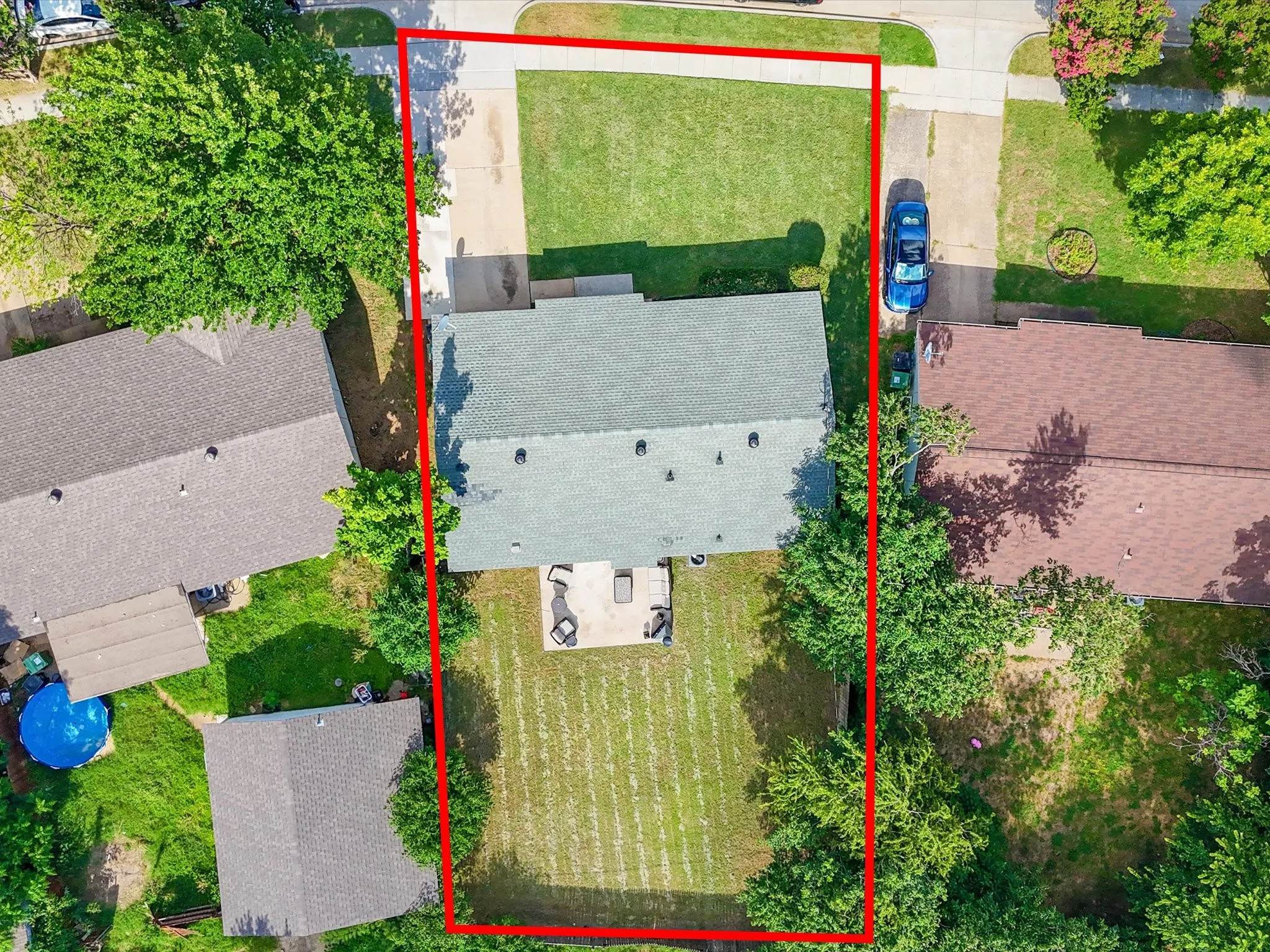 Single Family Residence For Sale in Denton County , 936 Elmwood Drive, Lewisville, Texas 75067, 3 Bedroom, 2 Bathroom, 1 Garage spaces, 1,279 Sqft, built in 1970, mls#21366107, Real Estate Agent in Lewisville, Homes For Sale in Denton county, Homes For Sale in Lewisville, Realtor in Lewisville Texas, Real Estate Brokerage Independent Realty Texas, Luminita Cordes Realtor