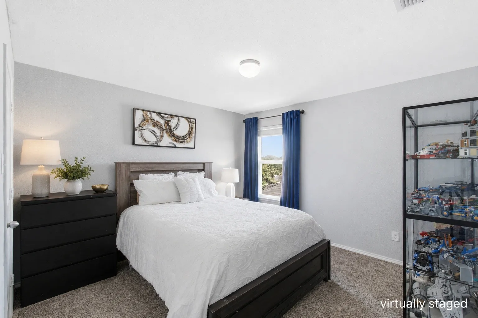 Single Family Residence For Sale in Denton County , 11512 Aquilla Drive, Frisco, Texas 75036, 4 Bedroom, 3 Bathroom, 2 Garage spaces, 2,573 Sqft, built in 2016, mls#21366128, Real Estate Agent in Frisco, Homes For Sale in Denton county, Homes For Sale in Frisco, Realtor in Frisco Texas, Real Estate Brokerage Independent Realty Texas, Luminita Cordes Realtor