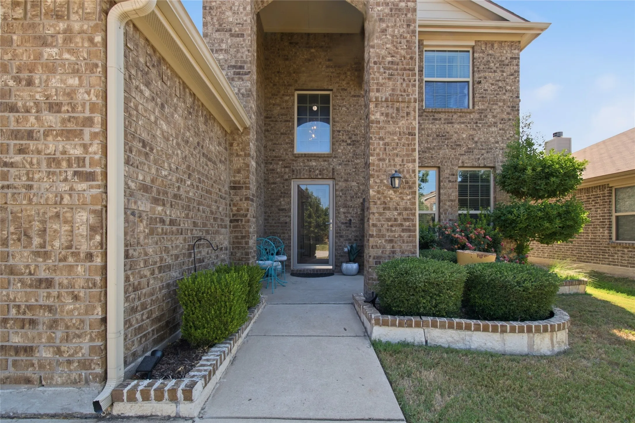 Single Family Residence For Sale in Denton County , 11512 Aquilla Drive, Frisco, Texas 75036, 4 Bedroom, 3 Bathroom, 2 Garage spaces, 2,573 Sqft, built in 2016, mls#21366128, Real Estate Agent in Frisco, Homes For Sale in Denton county, Homes For Sale in Frisco, Realtor in Frisco Texas, Real Estate Brokerage Independent Realty Texas, Luminita Cordes Realtor