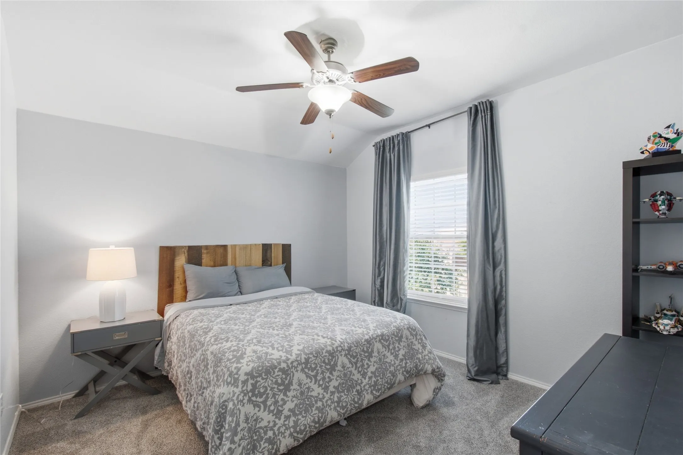 Single Family Residence For Sale in Denton County , 11512 Aquilla Drive, Frisco, Texas 75036, 4 Bedroom, 3 Bathroom, 2 Garage spaces, 2,573 Sqft, built in 2016, mls#21366128, Real Estate Agent in Frisco, Homes For Sale in Denton county, Homes For Sale in Frisco, Realtor in Frisco Texas, Real Estate Brokerage Independent Realty Texas, Luminita Cordes Realtor