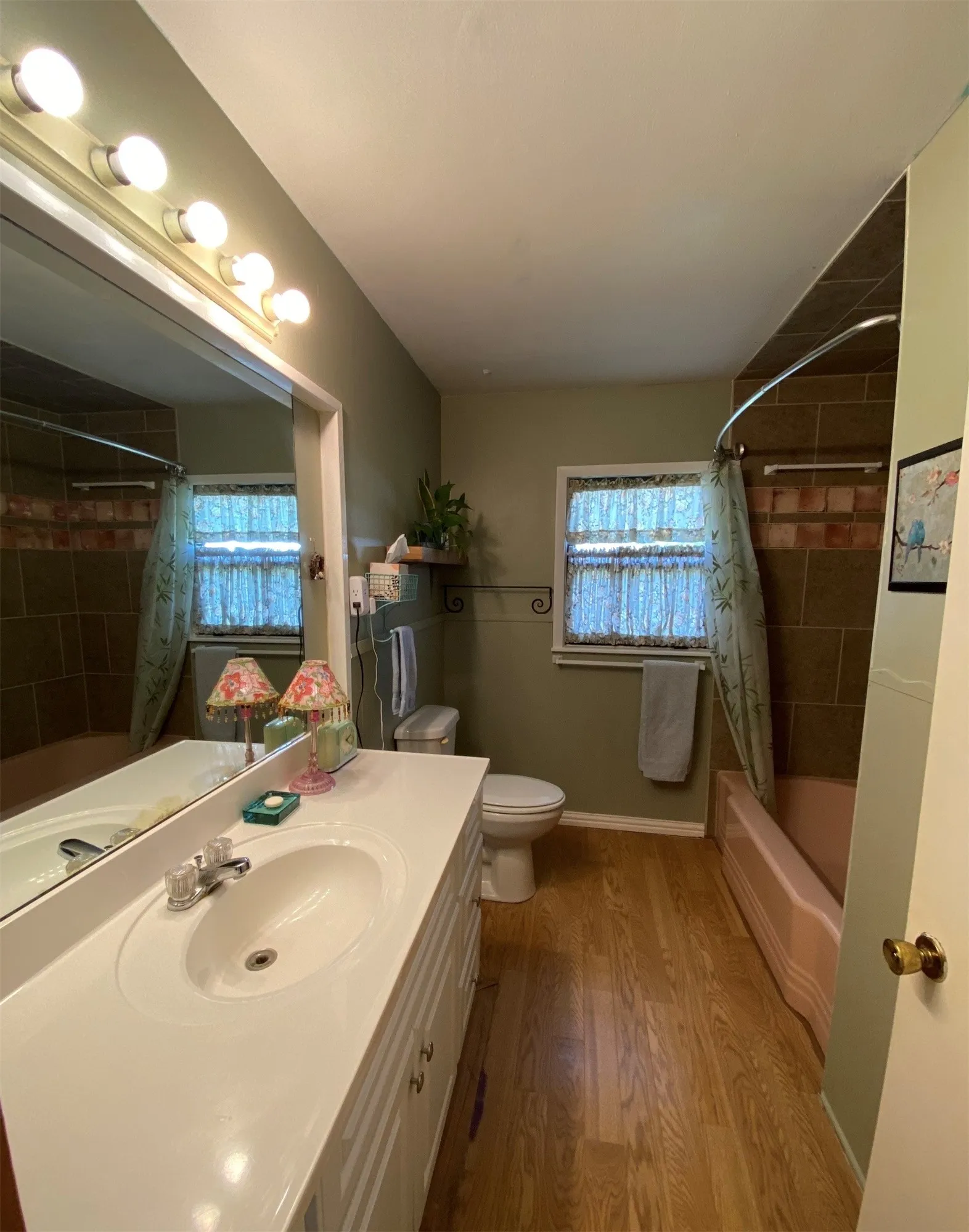 Single Family Residence For Sale in Young County , 106 N Ave. O, Olney, Texas 76374, 3 Bedroom, 2 Bathroom, 1 Garage spaces, 1,550 Sqft, built in 1958, mls#21366616, Real Estate Agent in Olney, Homes For Sale in Young county, Homes For Sale in Olney, Realtor in Olney Texas, Real Estate Brokerage Independent Realty Texas, Luminita Cordes Realtor