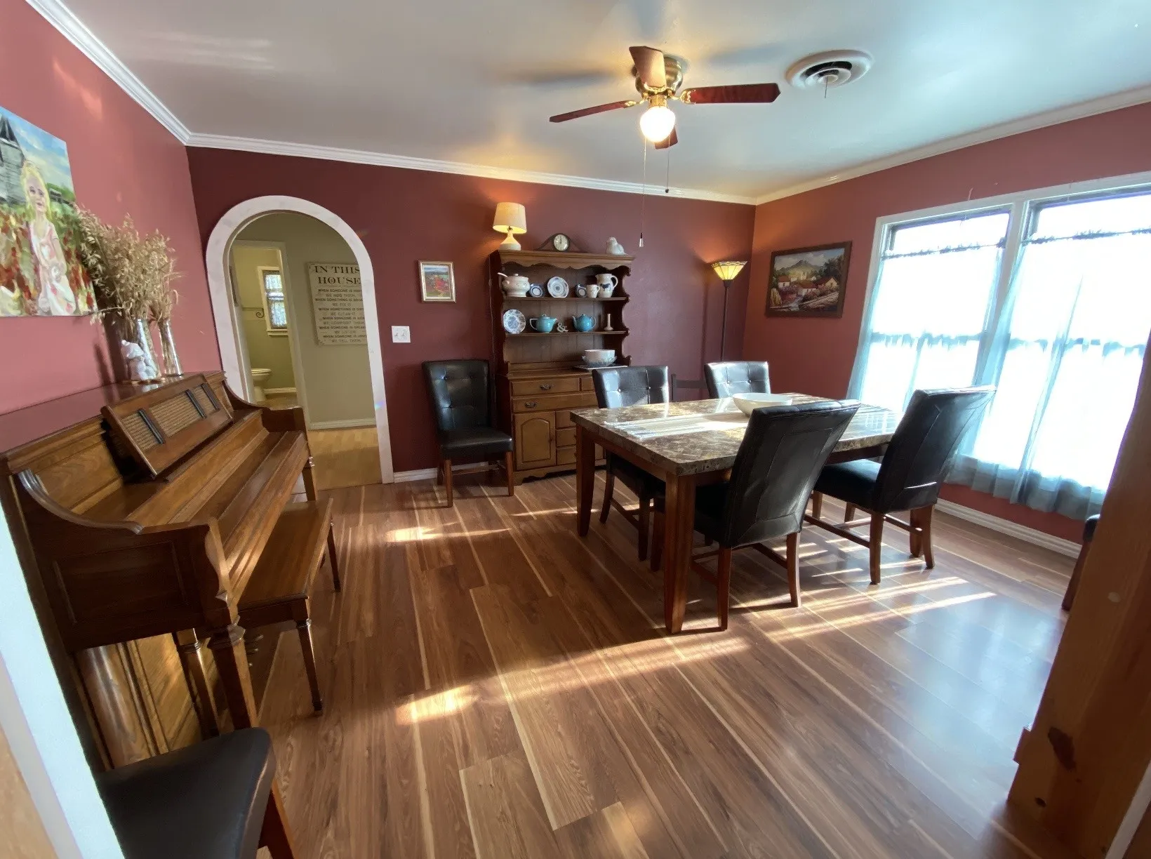 Single Family Residence For Sale in Young County , 106 N Ave. O, Olney, Texas 76374, 3 Bedroom, 2 Bathroom, 1 Garage spaces, 1,550 Sqft, built in 1958, mls#21366616, Real Estate Agent in Olney, Homes For Sale in Young county, Homes For Sale in Olney, Realtor in Olney Texas, Real Estate Brokerage Independent Realty Texas, Luminita Cordes Realtor