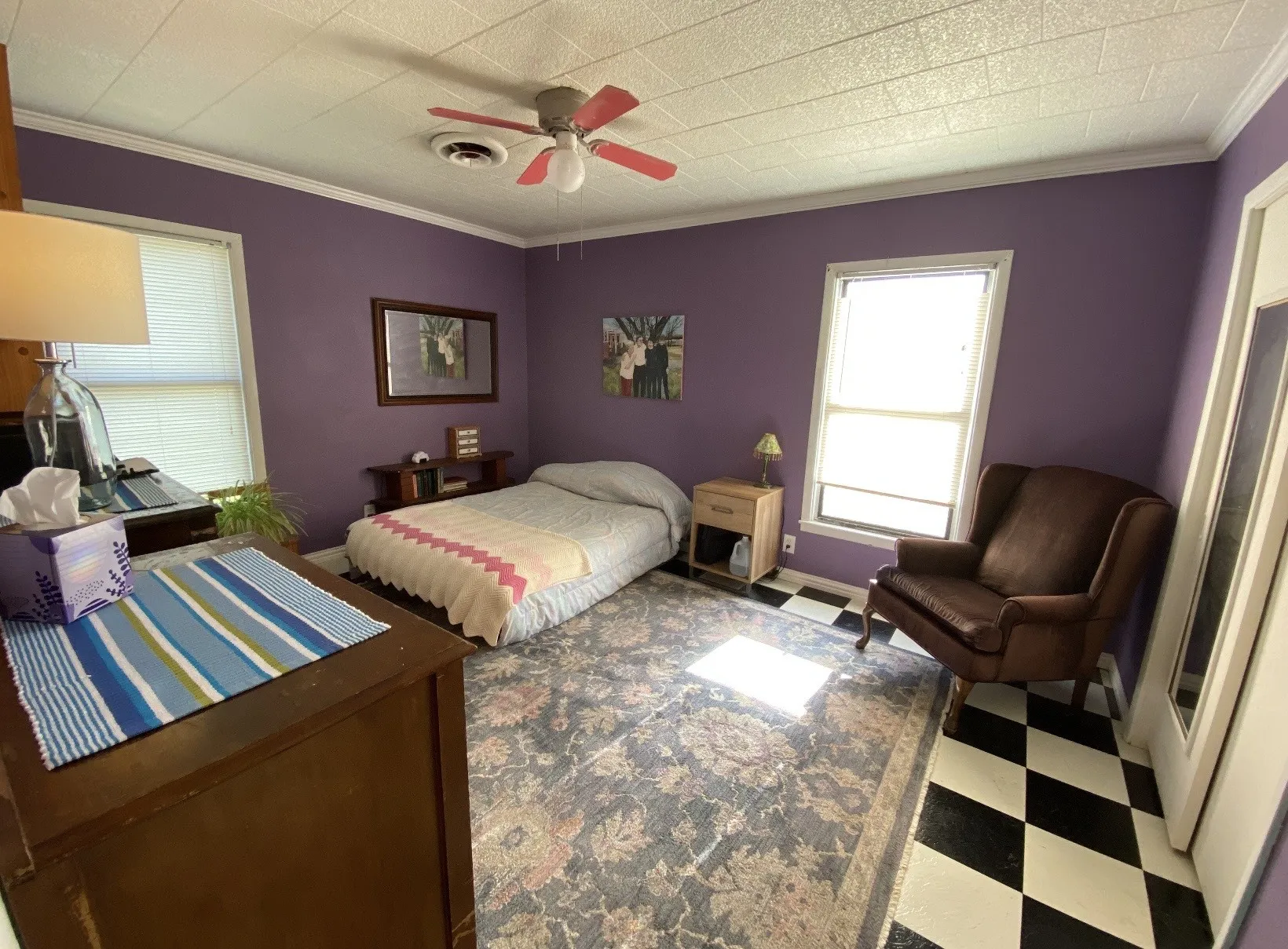Single Family Residence For Sale in Young County , 106 N Ave. O, Olney, Texas 76374, 3 Bedroom, 2 Bathroom, 1 Garage spaces, 1,550 Sqft, built in 1958, mls#21366616, Real Estate Agent in Olney, Homes For Sale in Young county, Homes For Sale in Olney, Realtor in Olney Texas, Real Estate Brokerage Independent Realty Texas, Luminita Cordes Realtor