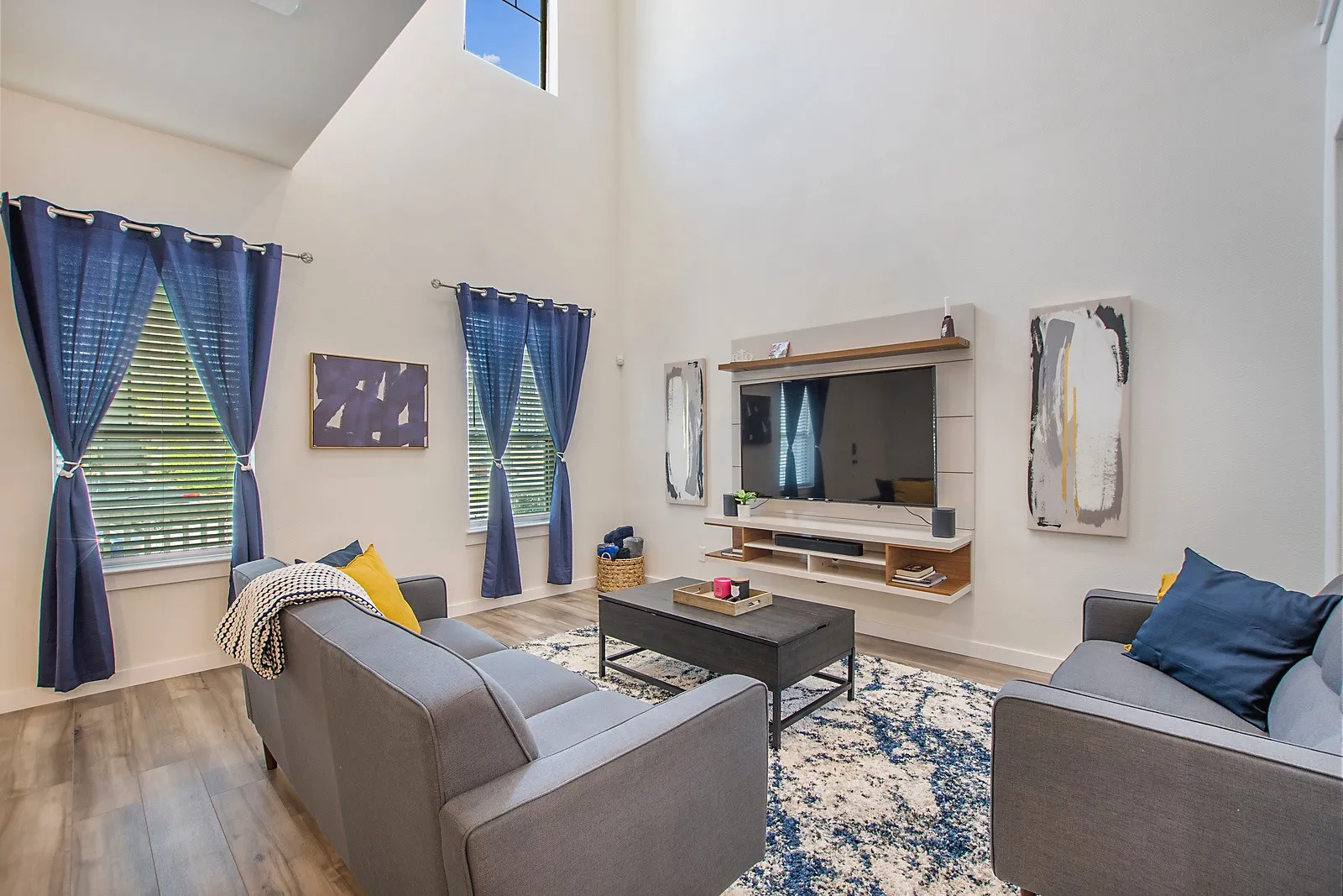 Townhouse For Rent in Tarrant County , 6429 Northern Dancer Drive, North Richland Hills, Texas 76180, 2 Bedroom, 3 Bathroom, 2 Garage spaces, 1,514 Sqft, built in 2021, mls#21366617, Real Estate Agent in North Richland Hills, Homes For Rent in Tarrant county, Homes For Rent in North Richland Hills, Realtor in North Richland Hills Texas, Real Estate Brokerage Independent Realty Texas, Luminita Cordes Realtor