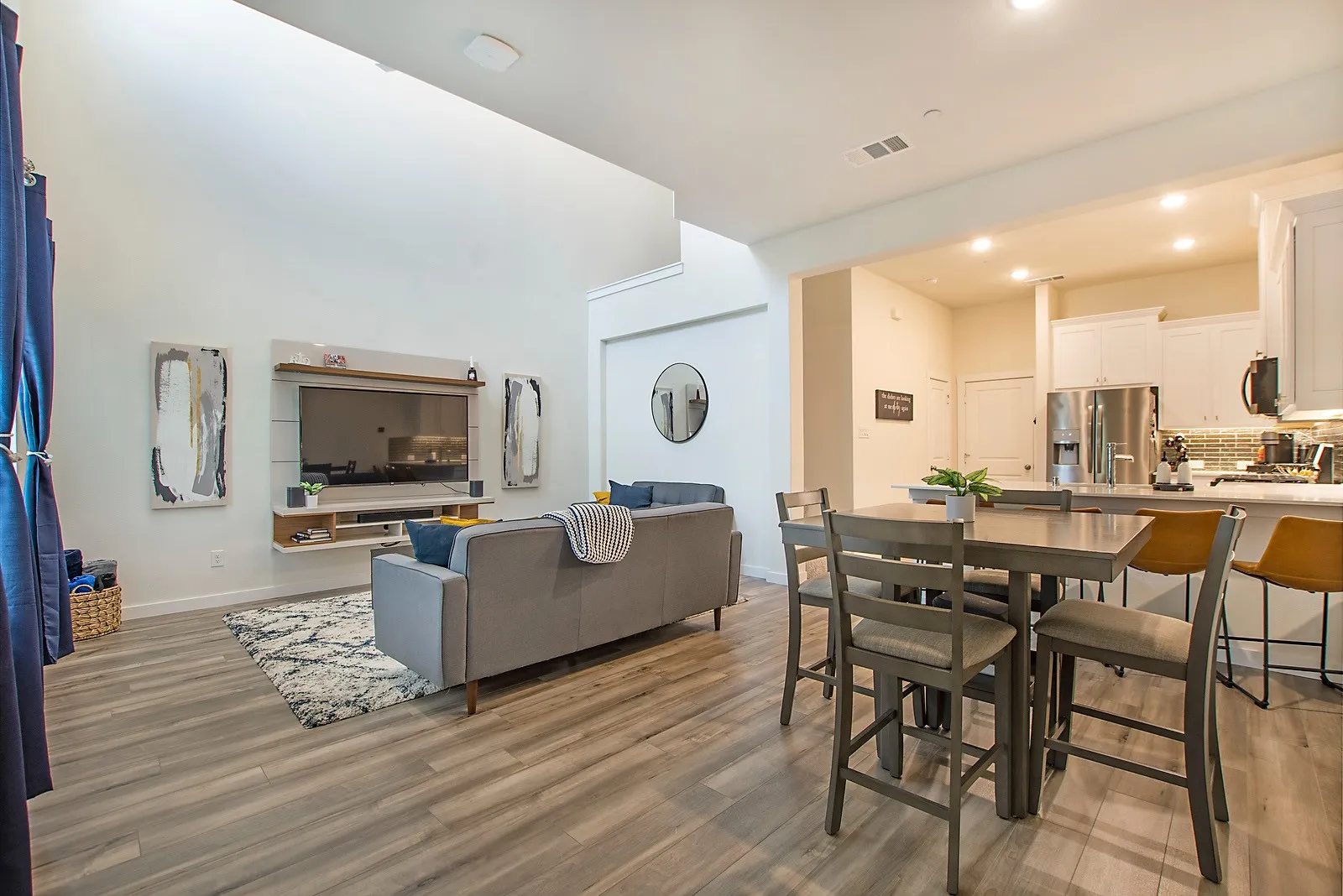 Townhouse For Rent in Tarrant County , 6429 Northern Dancer Drive, North Richland Hills, Texas 76180, 2 Bedroom, 3 Bathroom, 2 Garage spaces, 1,514 Sqft, built in 2021, mls#21366617, Real Estate Agent in North Richland Hills, Homes For Rent in Tarrant county, Homes For Rent in North Richland Hills, Realtor in North Richland Hills Texas, Real Estate Brokerage Independent Realty Texas, Luminita Cordes Realtor