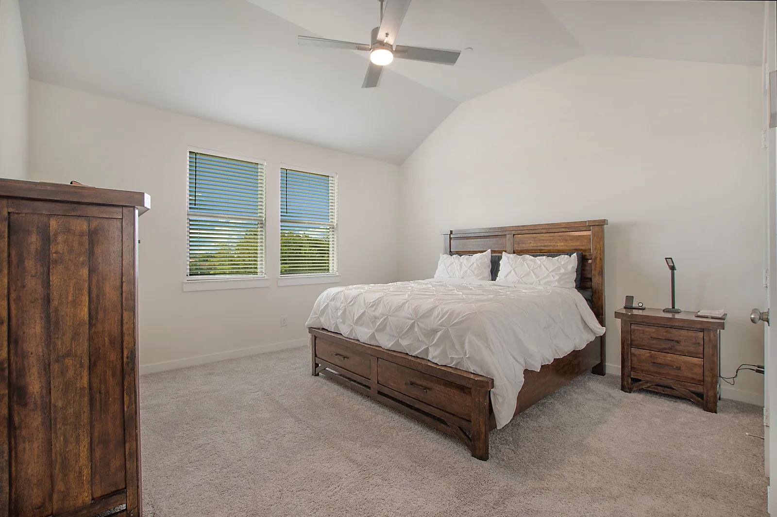 Townhouse For Rent in Tarrant County , 6429 Northern Dancer Drive, North Richland Hills, Texas 76180, 2 Bedroom, 3 Bathroom, 2 Garage spaces, 1,514 Sqft, built in 2021, mls#21366617, Real Estate Agent in North Richland Hills, Homes For Rent in Tarrant county, Homes For Rent in North Richland Hills, Realtor in North Richland Hills Texas, Real Estate Brokerage Independent Realty Texas, Luminita Cordes Realtor
