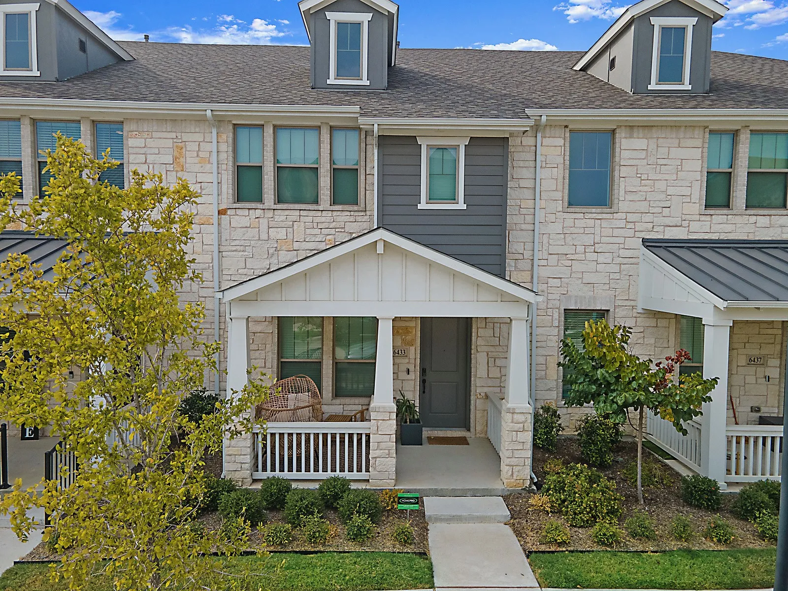 Townhouse For Rent in Tarrant County , 6429 Northern Dancer Drive, North Richland Hills, Texas 76180, 2 Bedroom, 3 Bathroom, 2 Garage spaces, 1,514 Sqft, built in 2021, mls#21366617, Real Estate Agent in North Richland Hills, Homes For Rent in Tarrant county, Homes For Rent in North Richland Hills, Realtor in North Richland Hills Texas, Real Estate Brokerage Independent Realty Texas, Luminita Cordes Realtor