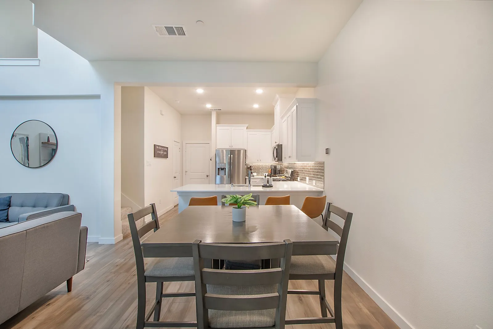 Townhouse For Rent in Tarrant County , 6429 Northern Dancer Drive, North Richland Hills, Texas 76180, 2 Bedroom, 3 Bathroom, 2 Garage spaces, 1,514 Sqft, built in 2021, mls#21366617, Real Estate Agent in North Richland Hills, Homes For Rent in Tarrant county, Homes For Rent in North Richland Hills, Realtor in North Richland Hills Texas, Real Estate Brokerage Independent Realty Texas, Luminita Cordes Realtor