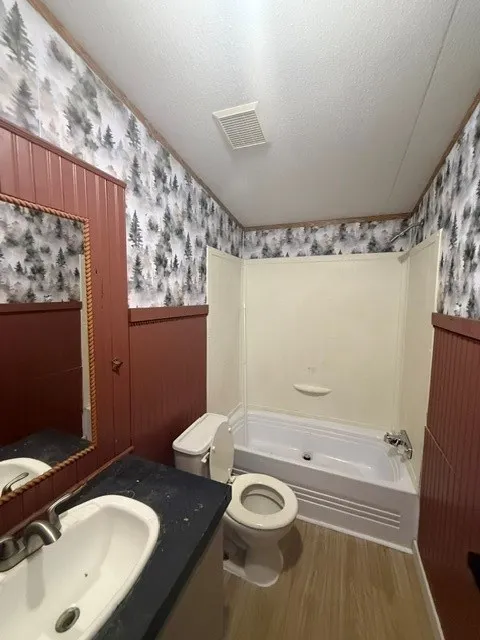 Single Family Residence For Rent in Taylor County , 126 Lonesome Dove, Buffalo Gap, Texas 79508, 3 Bedroom, 2 Bathroom, Garage spaces, 1,456 Sqft, built in 1999, mls#21366619, Real Estate Agent in Buffalo Gap, Homes For Rent in Taylor county, Homes For Rent in Buffalo Gap, Realtor in Buffalo Gap Texas, Real Estate Brokerage Independent Realty Texas, Luminita Cordes Realtor