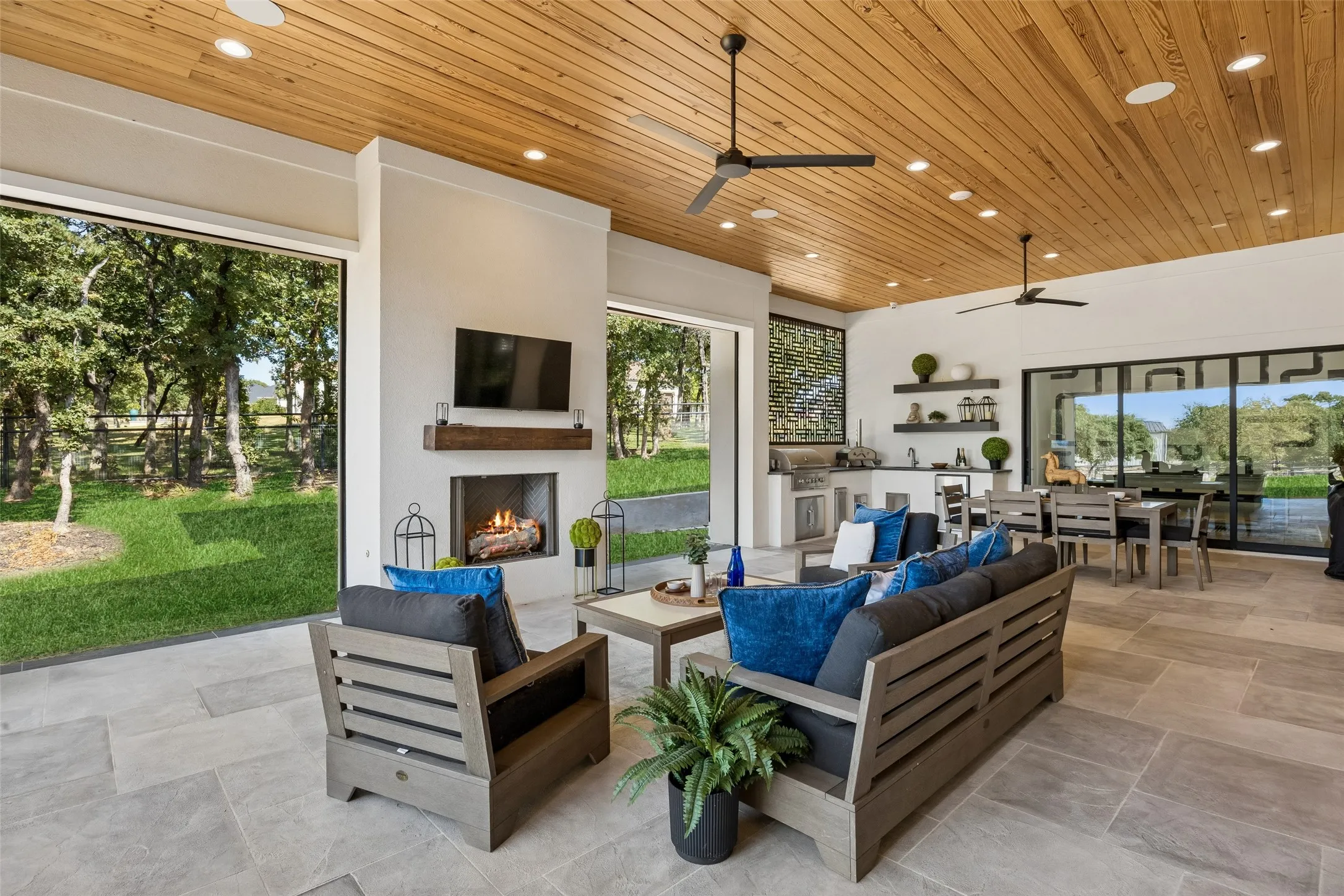 Single Family Residence For Sale in Denton County , 901 Hat Creek Court, Bartonville, Texas 76226, 5 Bedroom, 6 Bathroom, 5 Garage spaces, 6,839 Sqft, built in 2023, mls#21365152, Real Estate Agent in Bartonville, Homes For Sale in Denton county, Homes For Sale in Bartonville, Realtor in Bartonville Texas, Real Estate Brokerage Independent Realty Texas, Luminita Cordes Realtor