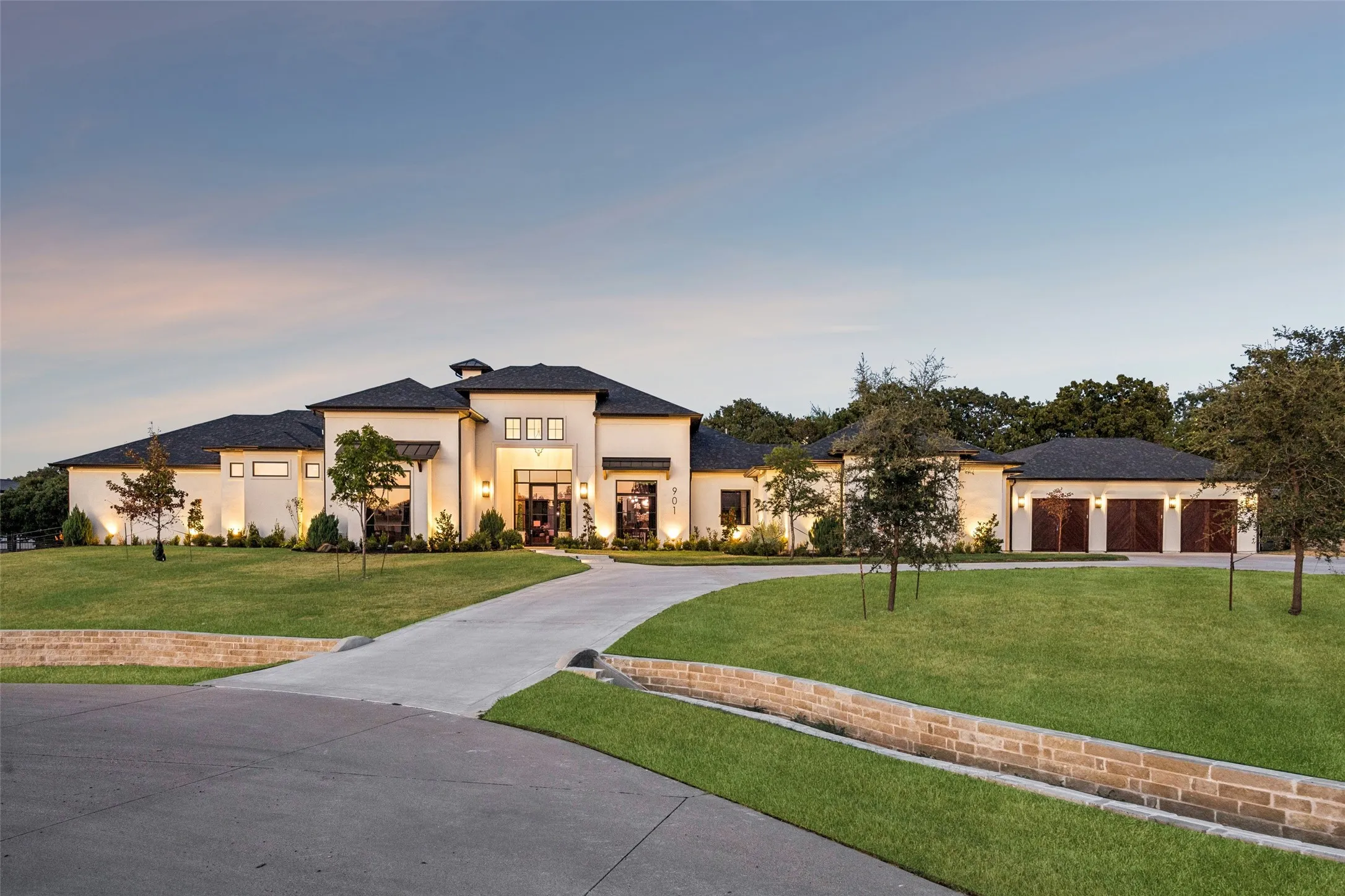 Single Family Residence For Sale in Denton County , 901 Hat Creek Court, Bartonville, Texas 76226, 5 Bedroom, 6 Bathroom, 5 Garage spaces, 6,839 Sqft, built in 2023, mls#21365152, Real Estate Agent in Bartonville, Homes For Sale in Denton county, Homes For Sale in Bartonville, Realtor in Bartonville Texas, Real Estate Brokerage Independent Realty Texas, Luminita Cordes Realtor