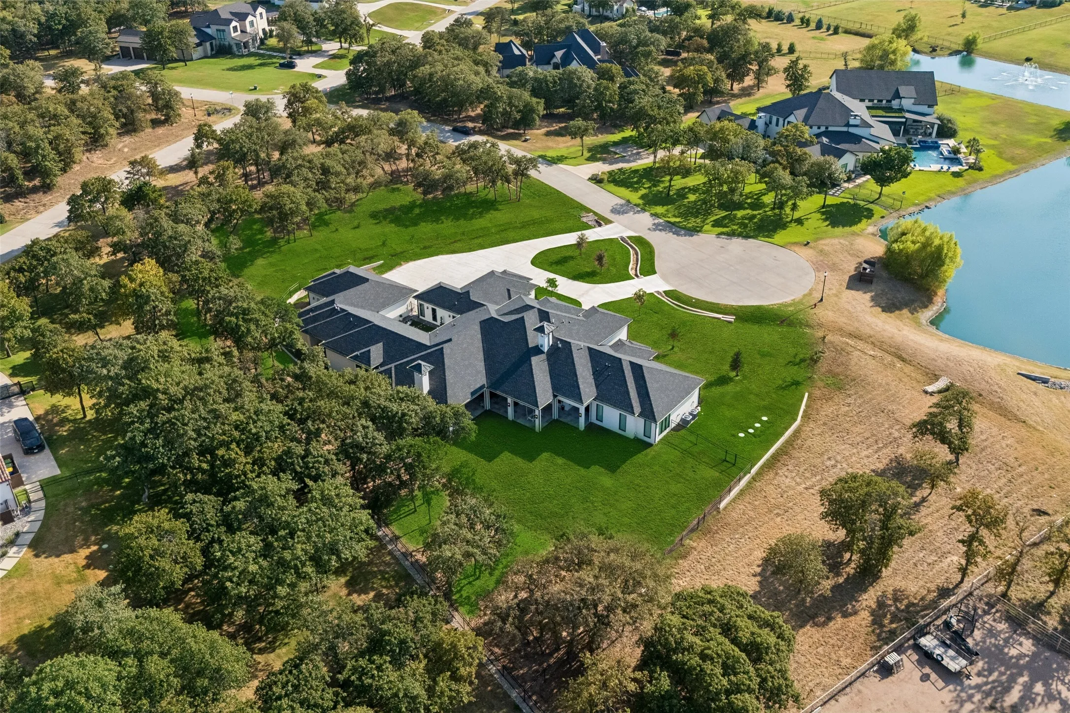 Single Family Residence For Sale in Denton County , 901 Hat Creek Court, Bartonville, Texas 76226, 5 Bedroom, 6 Bathroom, 5 Garage spaces, 6,839 Sqft, built in 2023, mls#21365152, Real Estate Agent in Bartonville, Homes For Sale in Denton county, Homes For Sale in Bartonville, Realtor in Bartonville Texas, Real Estate Brokerage Independent Realty Texas, Luminita Cordes Realtor
