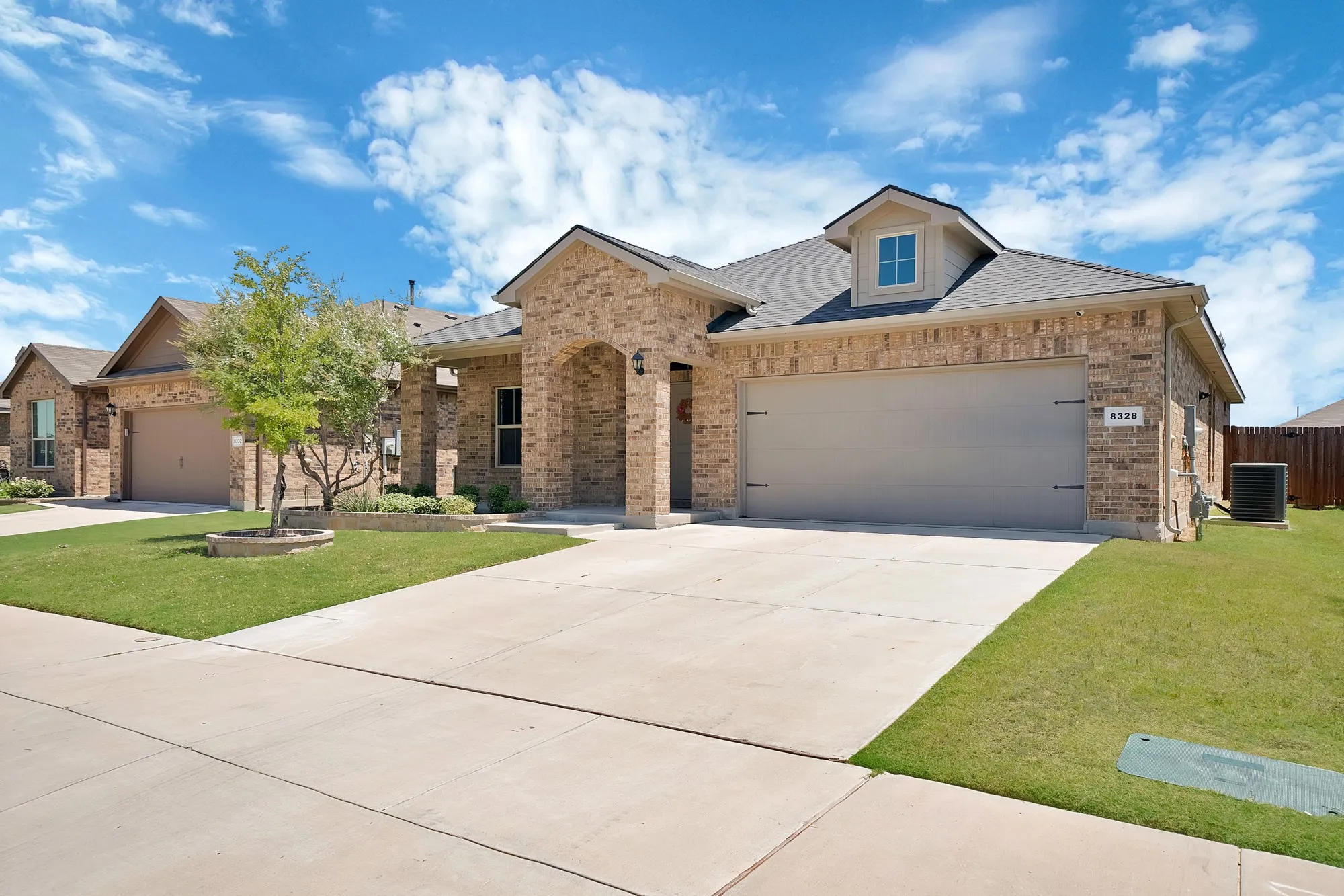 Single Family Residence For Sale in Tarrant County , 8328 Wildwest Drive, Fort Worth, Texas 76131, 4 Bedroom, 2 Bathroom, 2 Garage spaces, 1,691 Sqft, built in 2022, mls#21365910, Real Estate Agent in Fort Worth, Homes For Sale in Tarrant county, Homes For Sale in Fort Worth, Realtor in Fort Worth Texas, Real Estate Brokerage Independent Realty Texas, Luminita Cordes Realtor