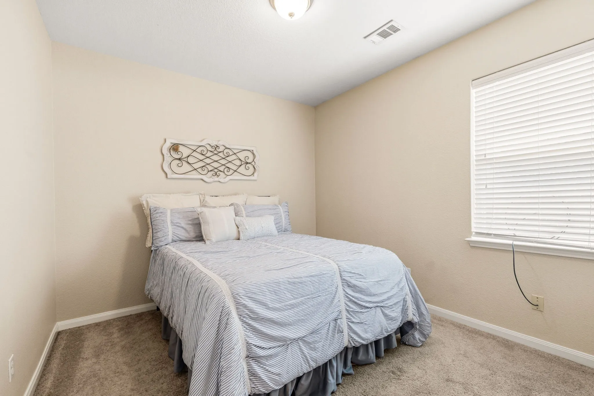Single Family Residence For Sale in Collin County , 1853 Olive Lane, Anna, Texas 75409, 3 Bedroom, 2 Bathroom, 2 Garage spaces, 1,515 Sqft, built in 2015, mls#21365408, Real Estate Agent in Anna, Homes For Sale in Collin county, Homes For Sale in Anna, Realtor in Anna Texas, Real Estate Brokerage Independent Realty Texas, Luminita Cordes Realtor